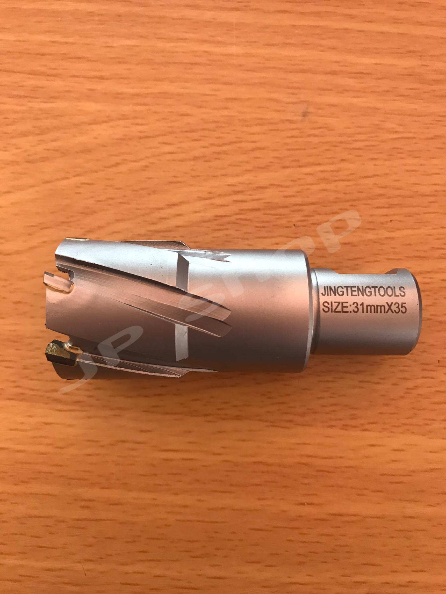 ดอกสว่านเจ็ทบอส แบบโฮลซอว์คาร์ไบสำหรับเจาะเหล็กหนา ด้วยสว่านแม่เหล็กไฟฟ้า ขนาด31*35 มม. #3135