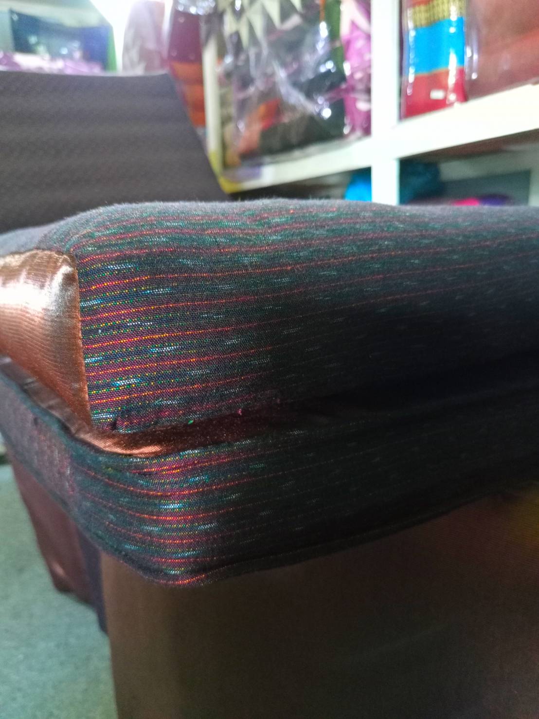 หมอนสามเหลี่ยม 15ช่องติดเบาะ3พับเสริมฐาน2ชั้น 60cmx180cmx56 cm// Triangle Thai Floor Cushions Traditional.