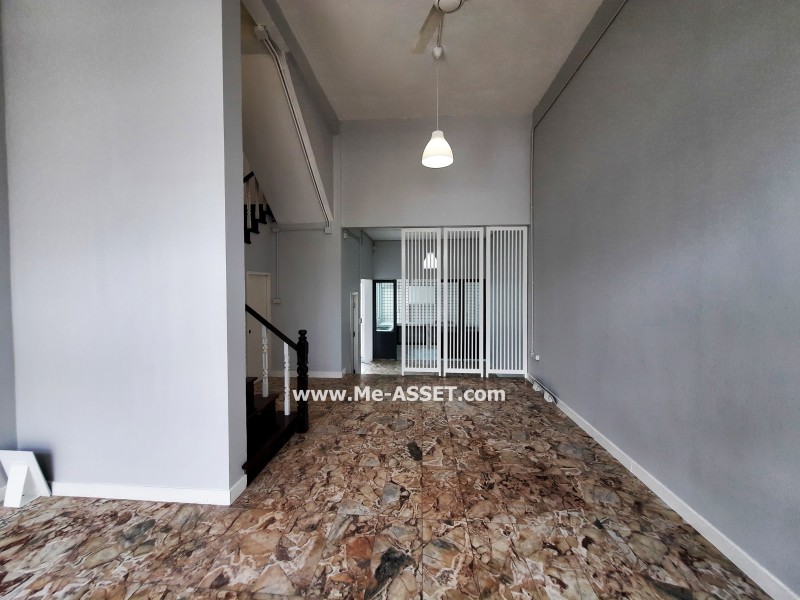 ขายและเช่า ทาวน์โฮมใกล้รถไฟฟ้า ย่าน สุทธิสาร ห้วยขวาง ประชาราษฎร์บำเพ็ญ : ถ.สุทธิสาร ซ.อุดมเกียรติ : 3 ชั้น 25.5 ตารางวา