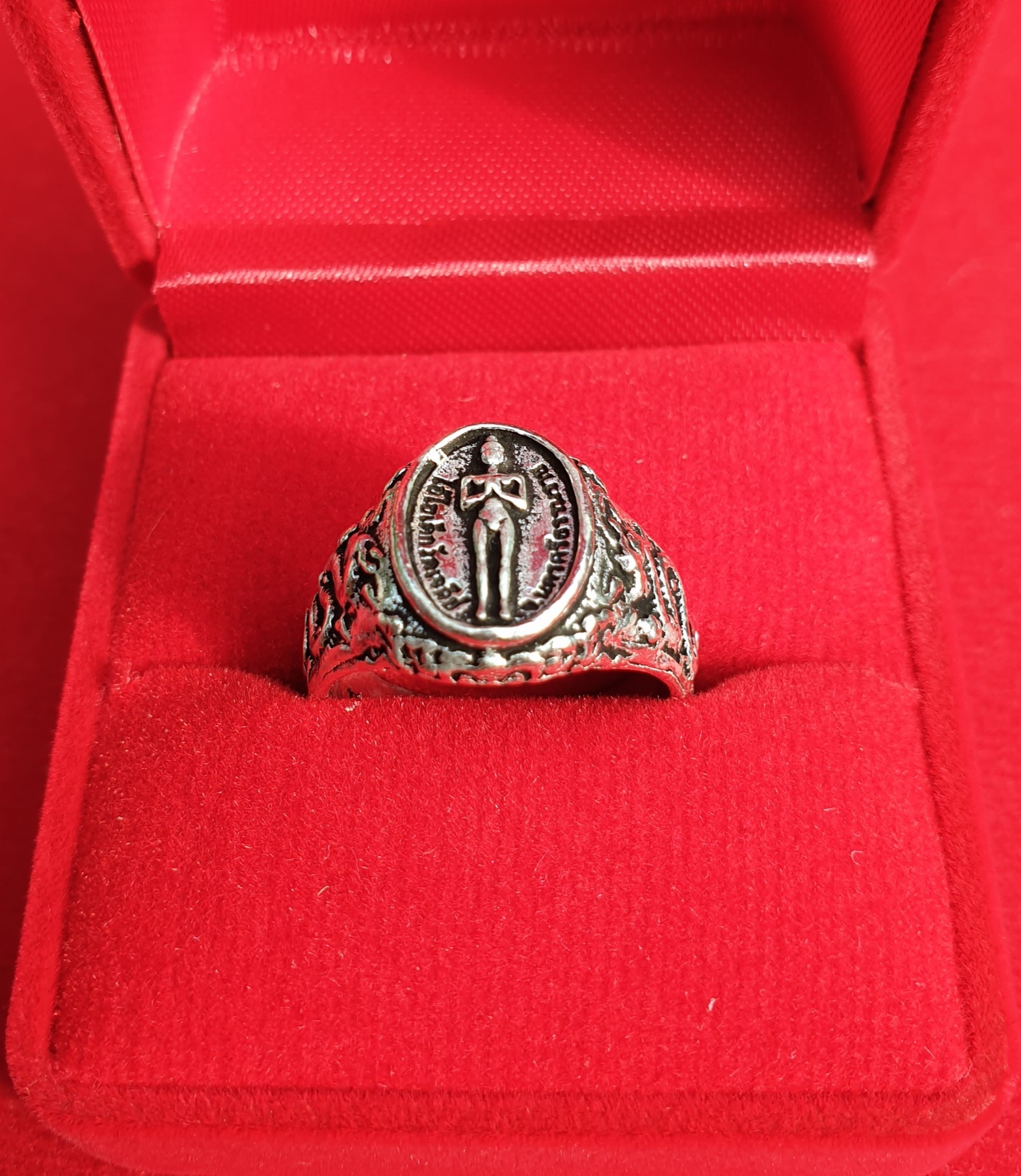 แหวน ไอ้ไข่ รับประกัน เงินแท้ 92.5% หนัก1บาท พร้อมกล่อง มี4ขนาดให้เลือก 7 8 9 10. +++แถมฟรีผ้ายันต์ +++ปลุกแสกให้แล้ว