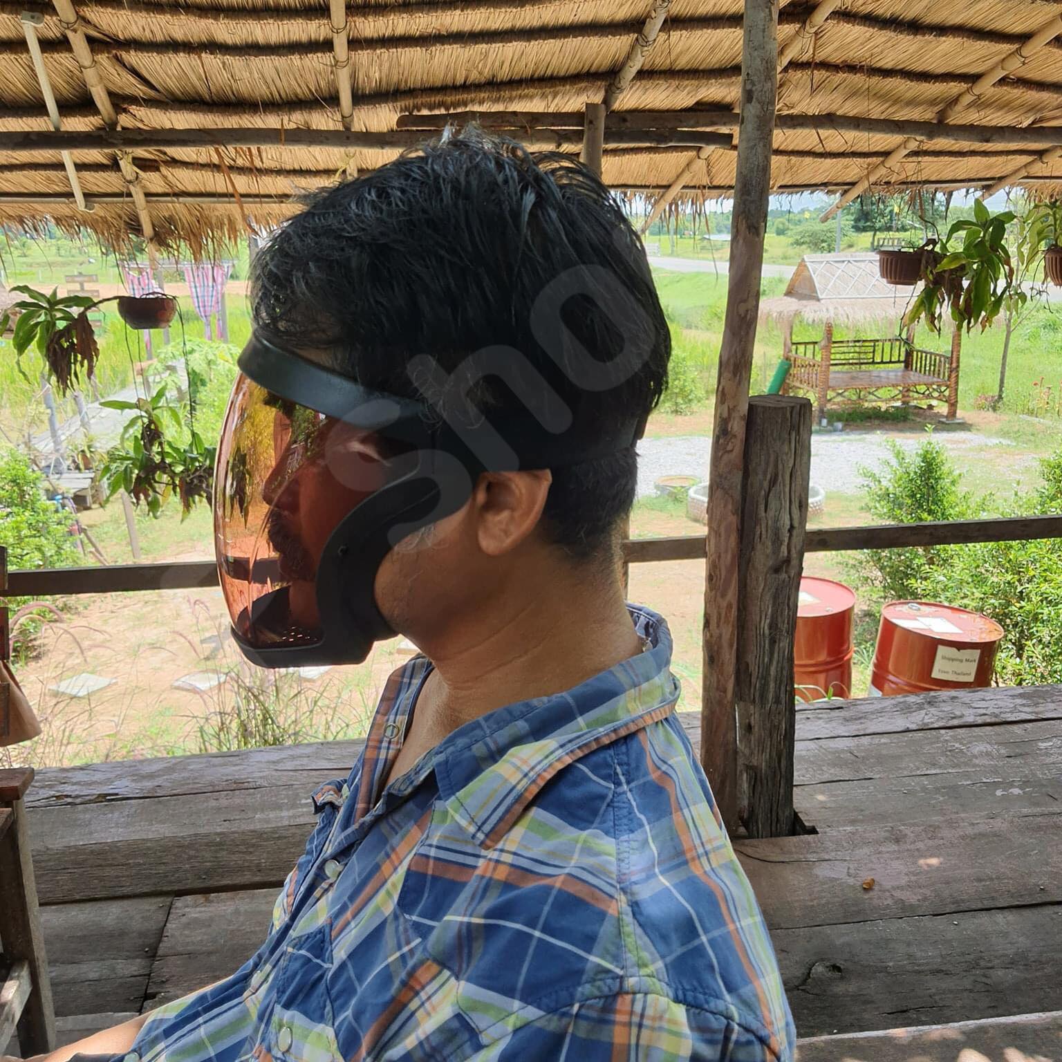 face shield เฟสชิวหน้ากากสีชา ใส่สบาย ไม่อึดอัด หายใจสะดวก ปิดได้ทั้งหน้า ปลอดภัย สนใจสั่งซื้อเลย #01250