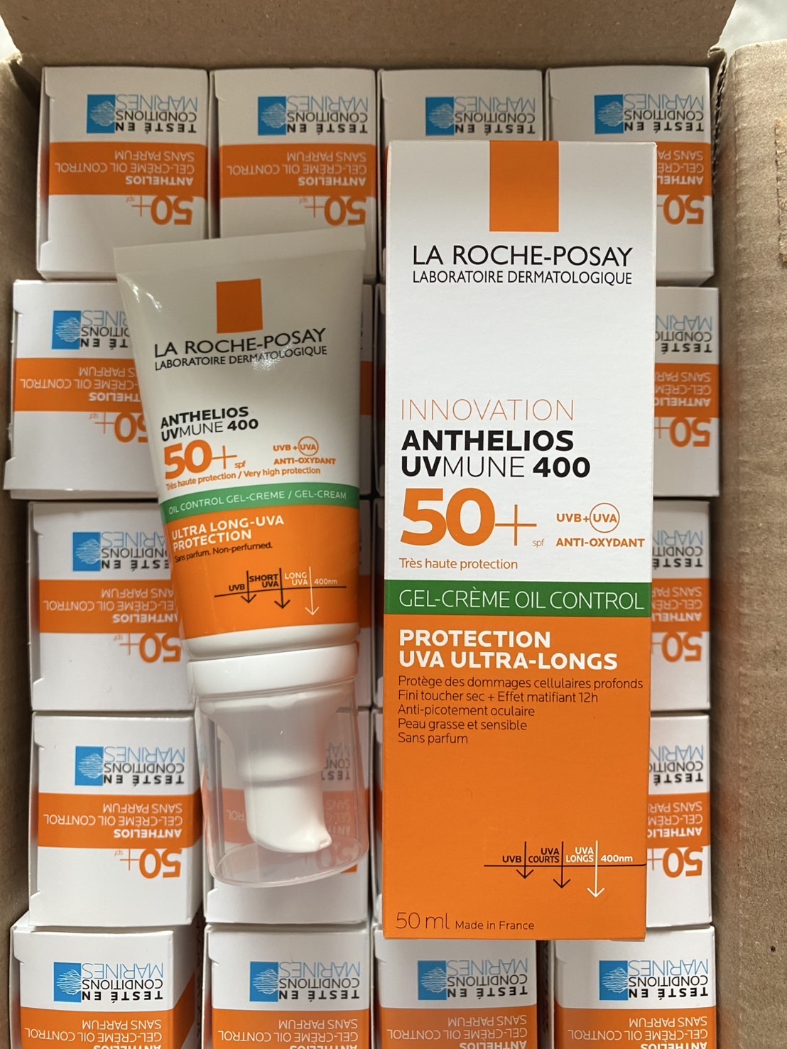 รุ่นใหม่ La Roche-Posay Anthelios UVMune 400 Gel-Cream Oil Control 50ml. สูตรเจล สำหรับผิวมัน แถบเขียว ของแท้