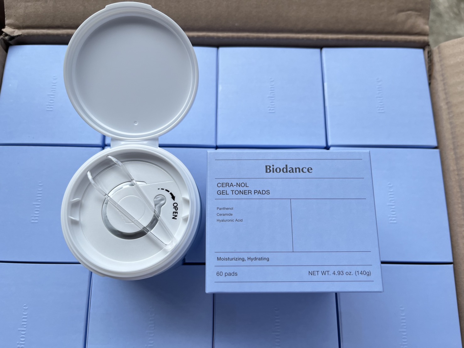 โทนเนอร์แพด กระปุกฟ้า Biodance Cera-nol Gel Toner Pads