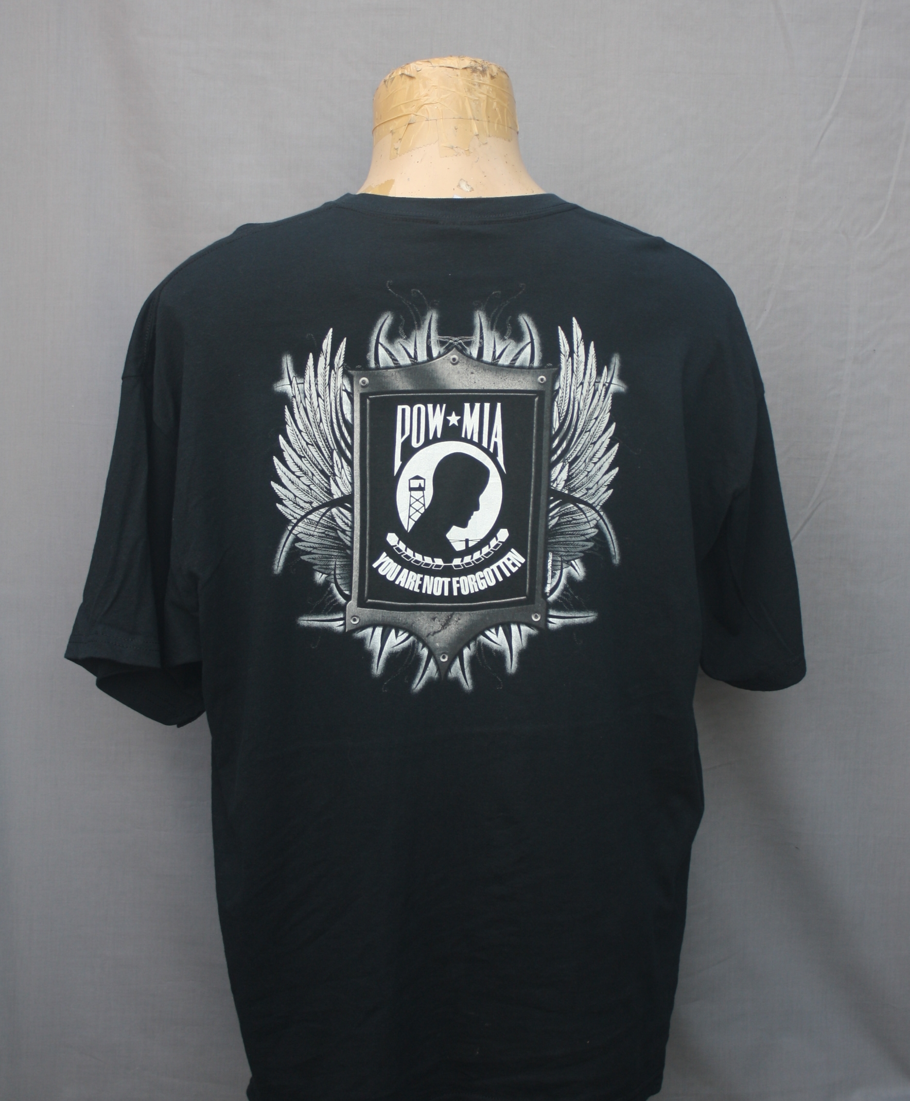 เสื้อยืด POW*MIA