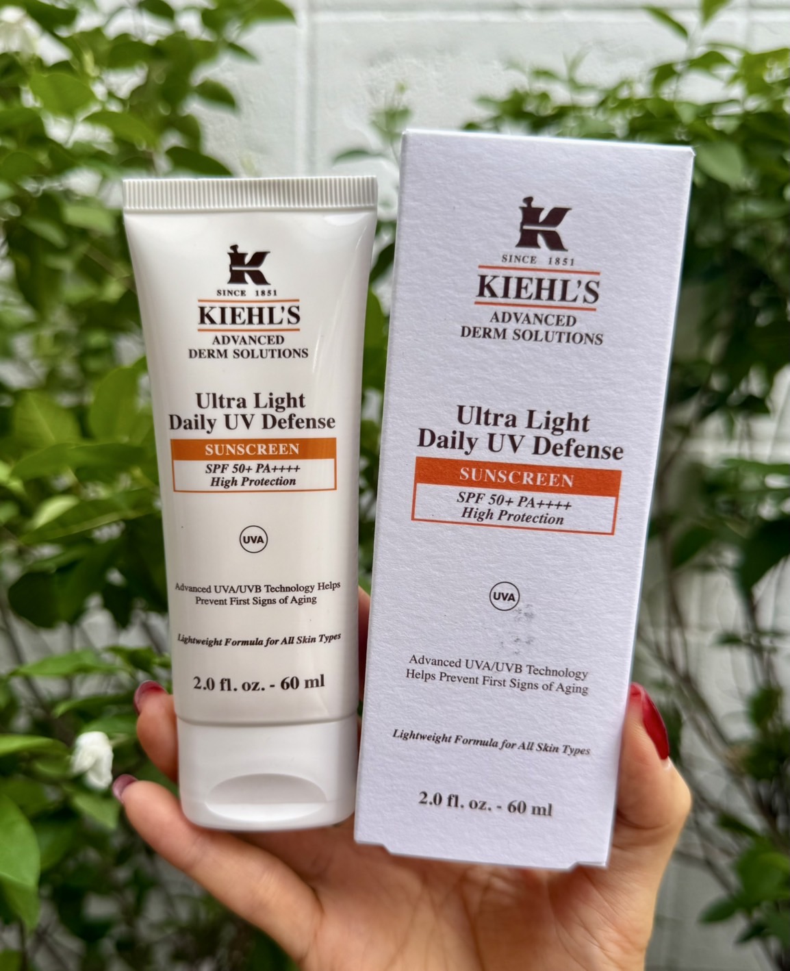 (ทอง) Kiehl's Ultra Light Daily UV Defense Sunscreen SPF 50 PA+++ 60ml. ครีมกันแดดเนื้อฟลูอิด