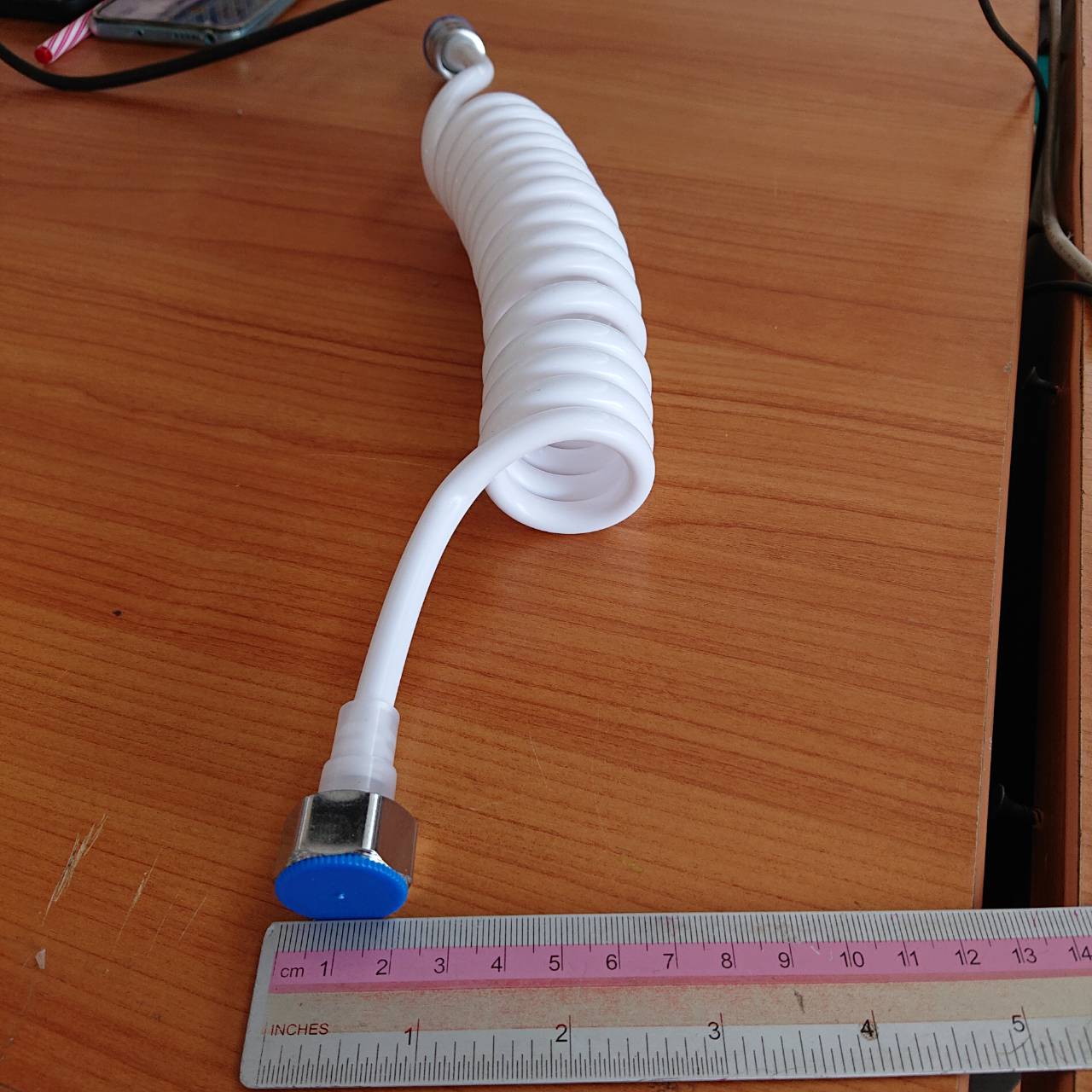 สายสปริงสีขาว สายน้ำดีสปริง สายฉีดชำระสปริง หัวสแตนเลส 304 เกลียวใน4หุน ยาว 2 ม.#54200