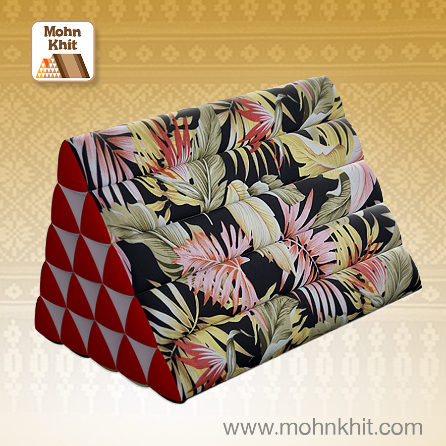 หมอนสามเหลี่ยม15ช่องลายฮาวาย 52cmx36cmx32cm// Thai Tri-angle Cotton Hawaii Traditional Floor Cushions.
