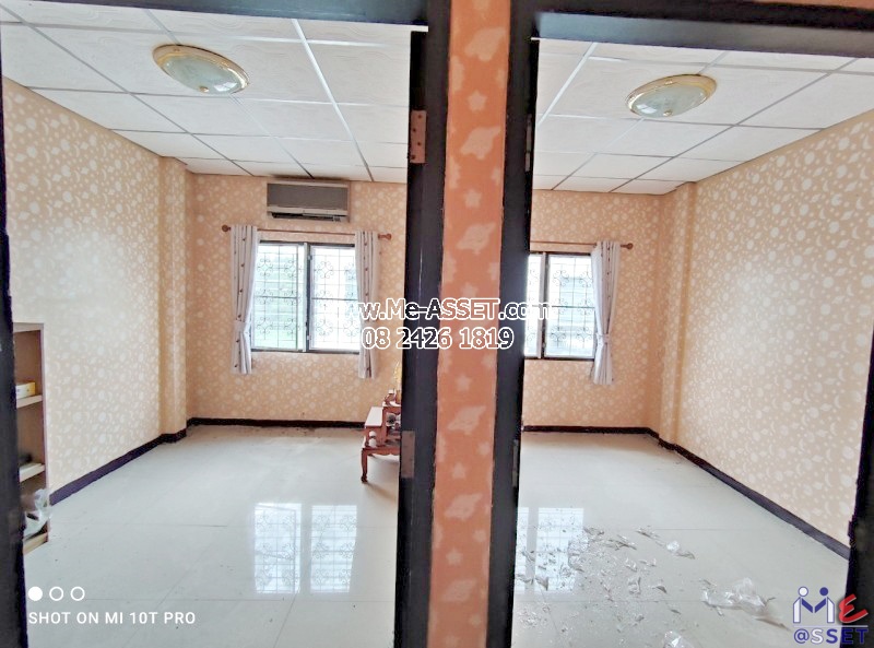 ขายทาวน์เฮ้าส์ หลังมุม ย่าน องครักษ์ คลอง 11 บึงน้ำรักษ์ ธัญบุรี ปทุมธานี : ม.บ้านแสงตะวัน คลอง 11 : 2 ชั้น 24 ตารางวา