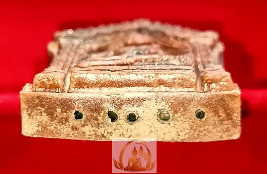 พระขุนแผนแหวกม่าน เยี่ยวอีเห็น ฝังตะกรุด 5 ดอก หลวงปู่จักร จ.ชัยนาท