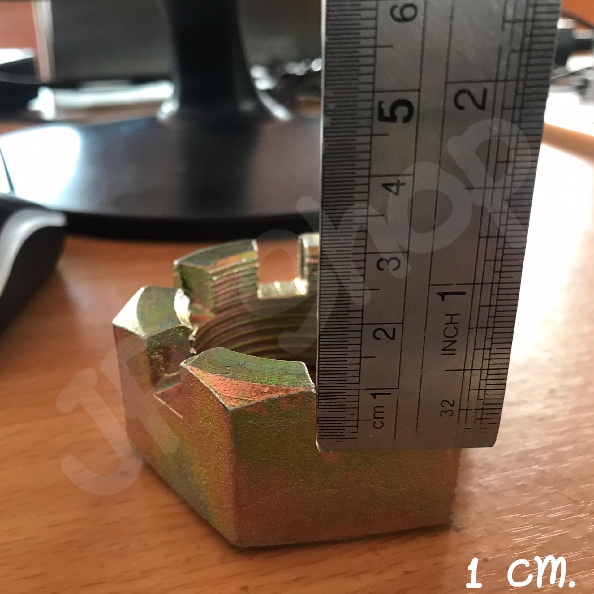 หัวน็อตผ่าชุบรุ้ง 1-3/4''-10T #00065000