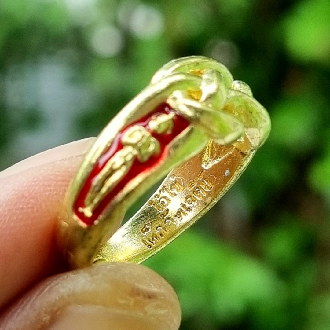 แหวน พิรอด ไอ้ไข่ เด็กวัดเจดีย์ มี4สีให้เลือก แดง เขียว น้ำเงินและทองล้วน วัสดุทองเหลือง ปรับขนาดได้ 8-11(57-65) สำเนา