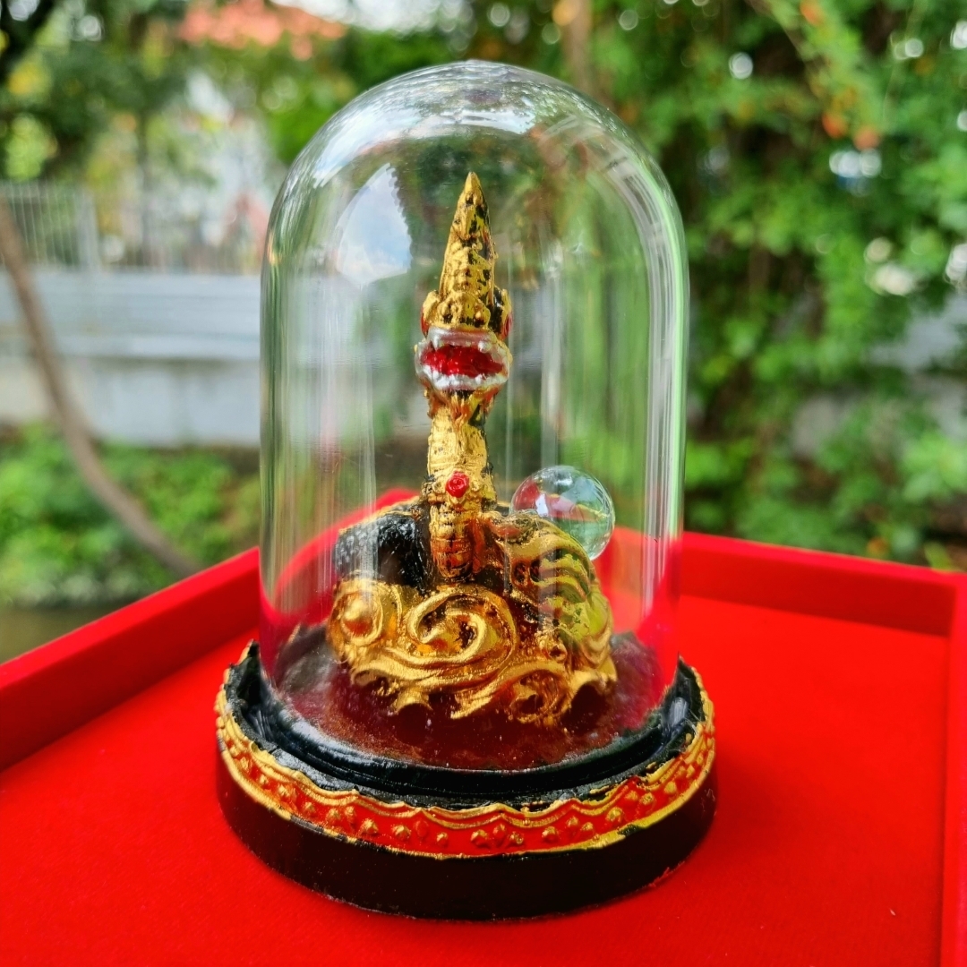 ครอบแก้ว พญานาค พร้อมลูกแก้ว เสริมโชคลาภ มี 5 สี เขียว ขาว ทอง แดง ดำบูชาหน้ารถ โต๊ะทำงาน ในร้านค้า หิ้ง +แถมฟรีผ้ายันต์ สำเนา