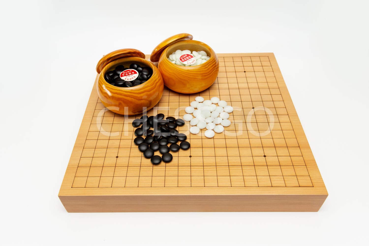 ชุดหมากล้อมไม้Torreya19เส้น(กระดาน6cm/เม็ดหินนูน2ด้าน/โถไม้yellow spruce)