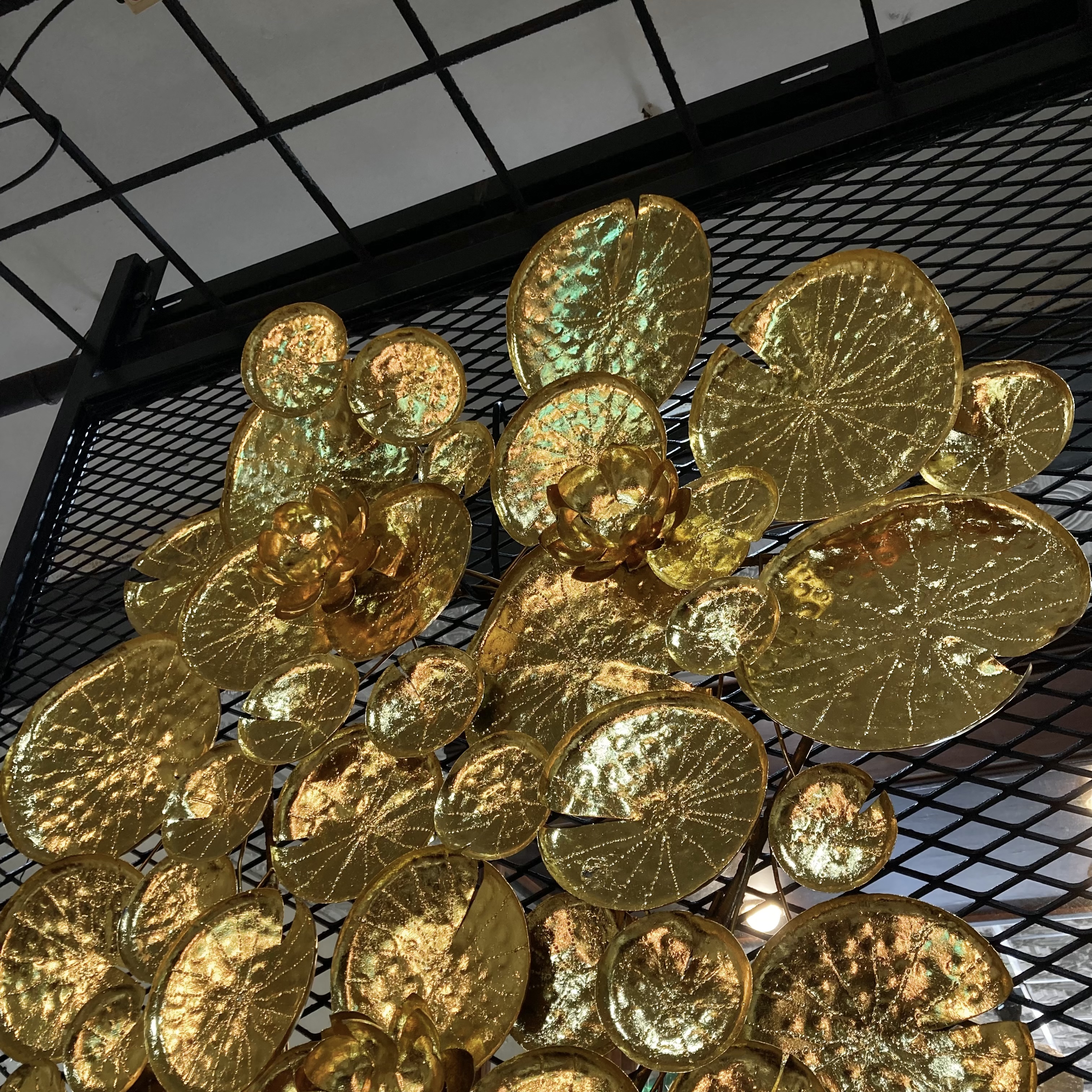 กอบัวทองมหาลาภ (85x160 cm)