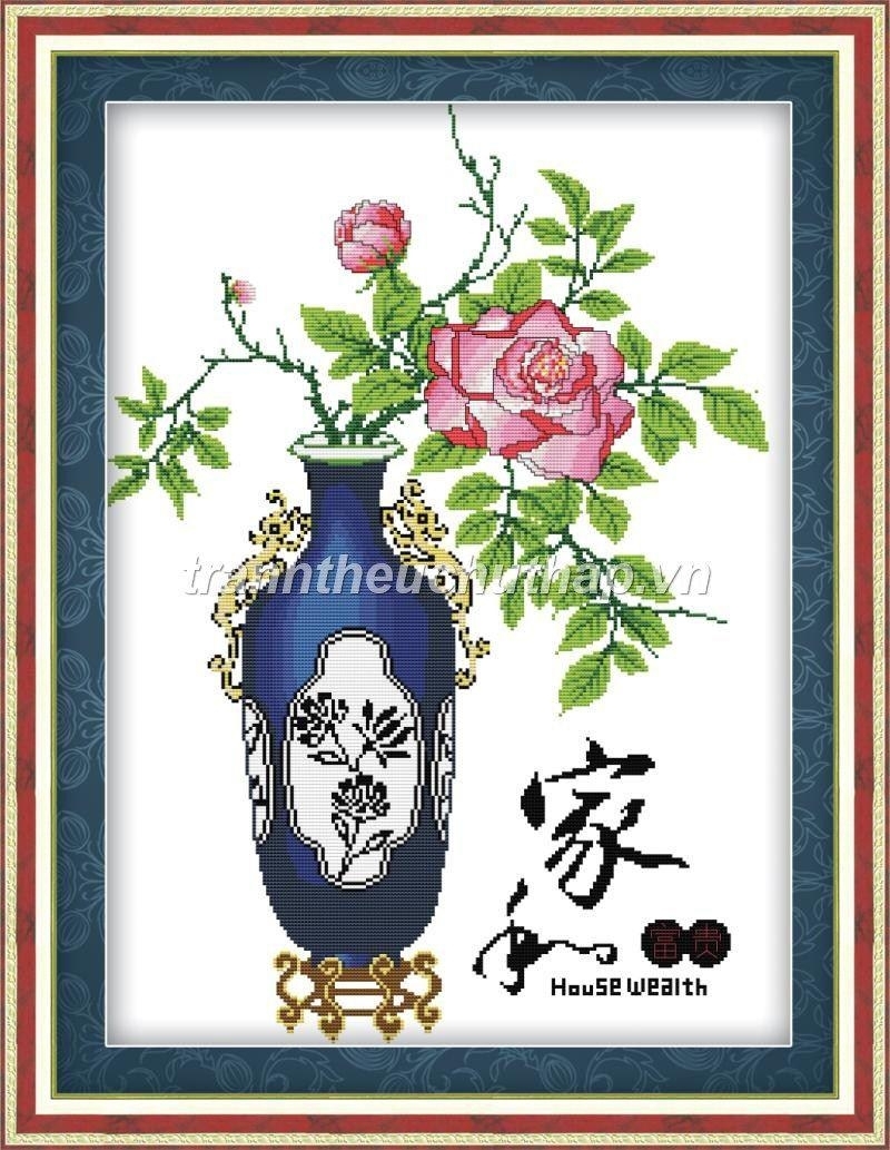 ชุดปักครอสติช ลายช่อกุหลาบในแจกันลายคราม ขนาด 58*76 ซม.ผ้าครอสติช 11CTพิมพ์ลายปักบนผ้า ไหมคอตตอน 21 สี ผังลาย เข็ม