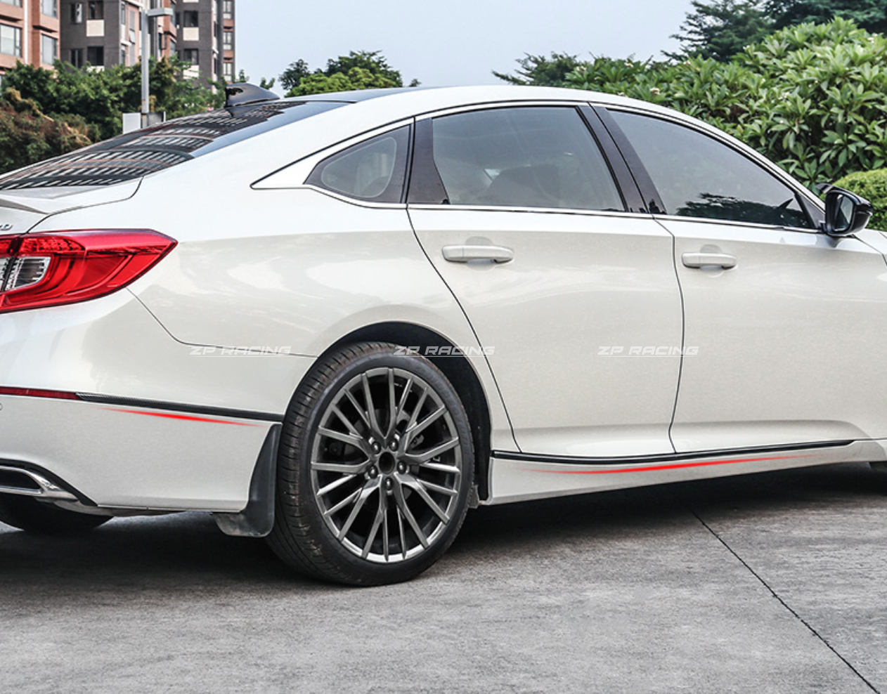 คิ้วตัดเส้นรถสีดำเงา Accord G10
