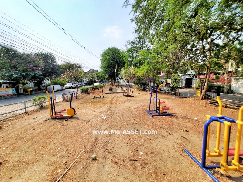 ขายบ้านเดี่ยว ม.ประชานิเวซน์ 3 ต.ท่าทราย อ.เมือง นนทบุรี ใกล้ตลาดประชานิเวศน์ 3 / พื้นที่ 2 ชั้น 40 ตารางวา