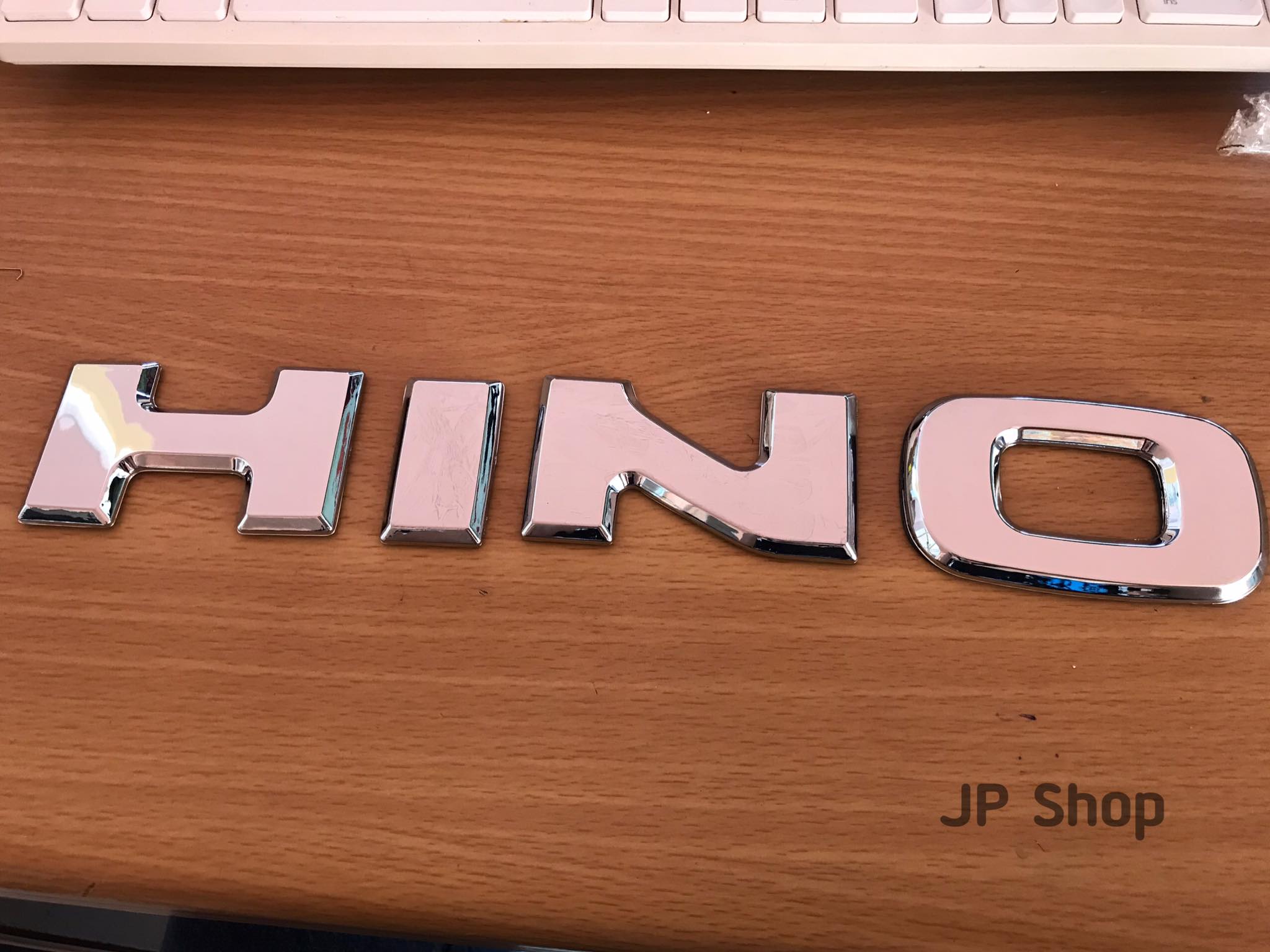 ตัวหนังสือ HINO ติดแผงหน้า ราคา/ชิ้น #100033