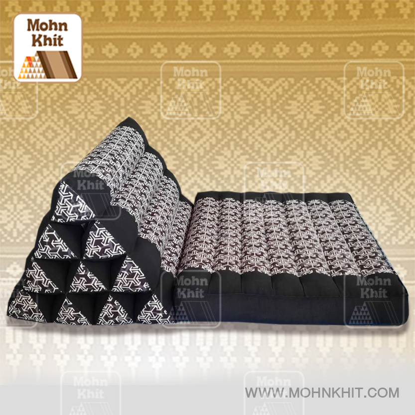 หมอนสามเหลี่ยมผ้ากราฟฟิค 10ช่องติดเบาะ 1 พับ 50x76x35Cm Tri-angle Khit kapok 100%Traditional Floor Cushions 10 holes with 1part of mattress. สำเนา
