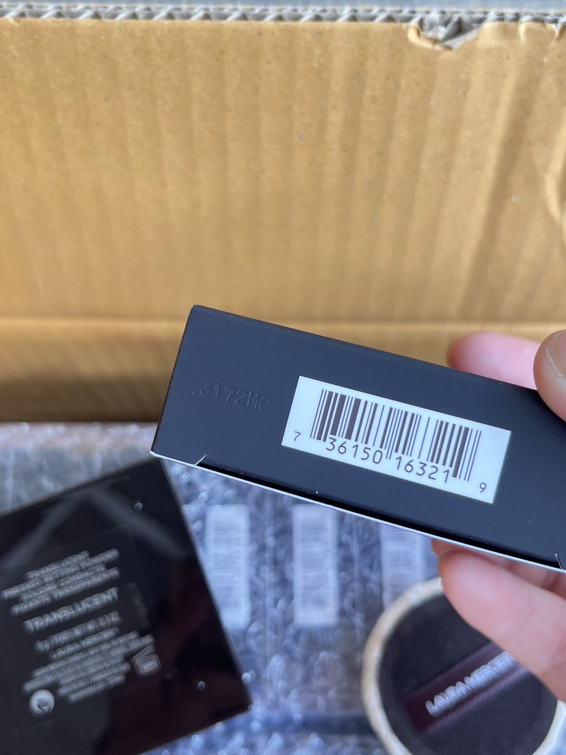 Laura Mercier Translucent Pressed Setting Powder 9g. แป้งอัดแข็งโปร่งแสง