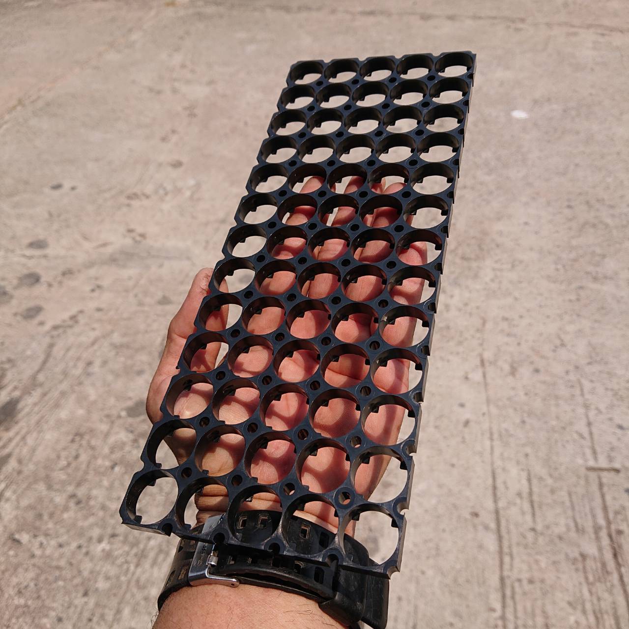 ตัวยึดแบตเตอรี่ ตัวแพ็คแบตเตอรี่ ตัวยึดแบตเตอรี่ลีเธียม18650 5*13ช่อง #Spacer Holder ตัวแพ็คถ่านสำหรับรถไฟฟ้า #1865013