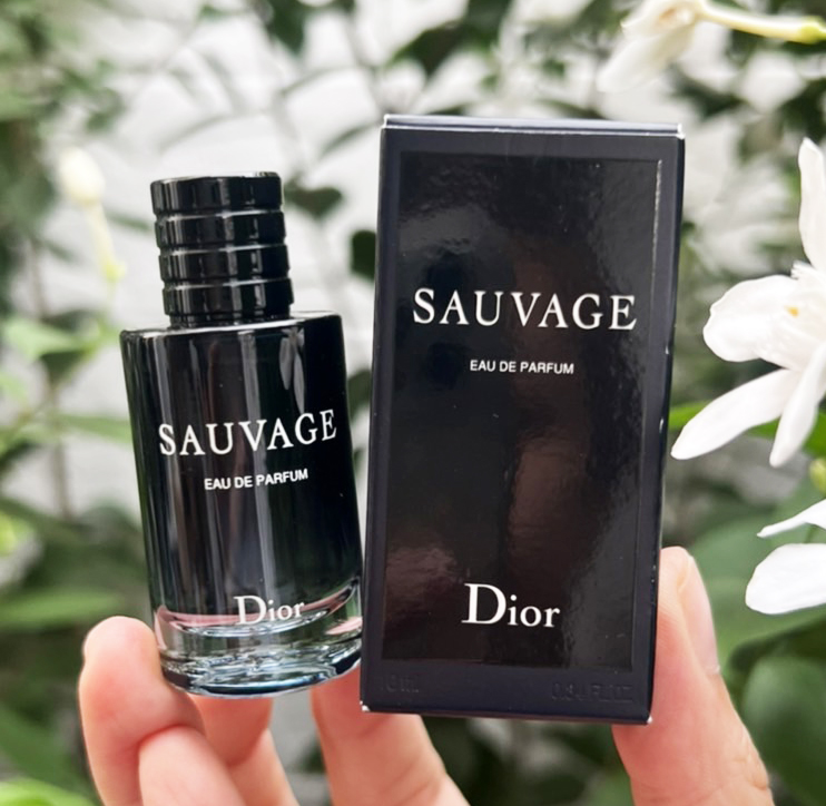 Christian Dior Sauvage Eau De Parfum 10ml. แบบแต้ม ขนาดทดลอง ของแท้ 100%