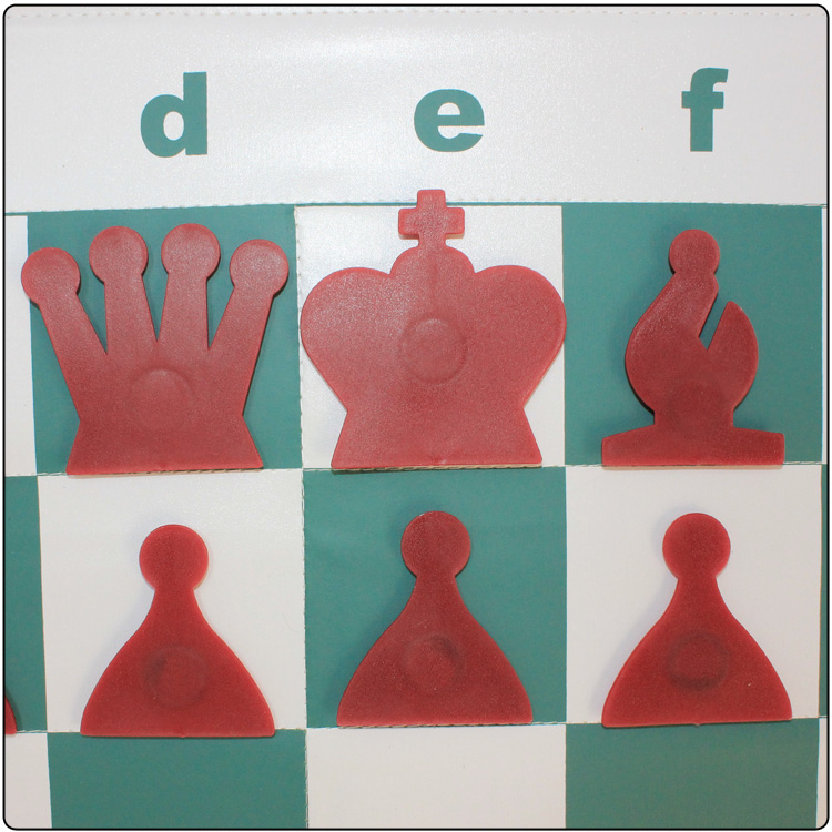 ชุดกระดานสาธิตหมากรุกสากล(ไวนิล+แม่เหล็ก) 28" Magnetic-Style Chess Demonstration (Teaching) Board Set with Deluxe Carrying Bag