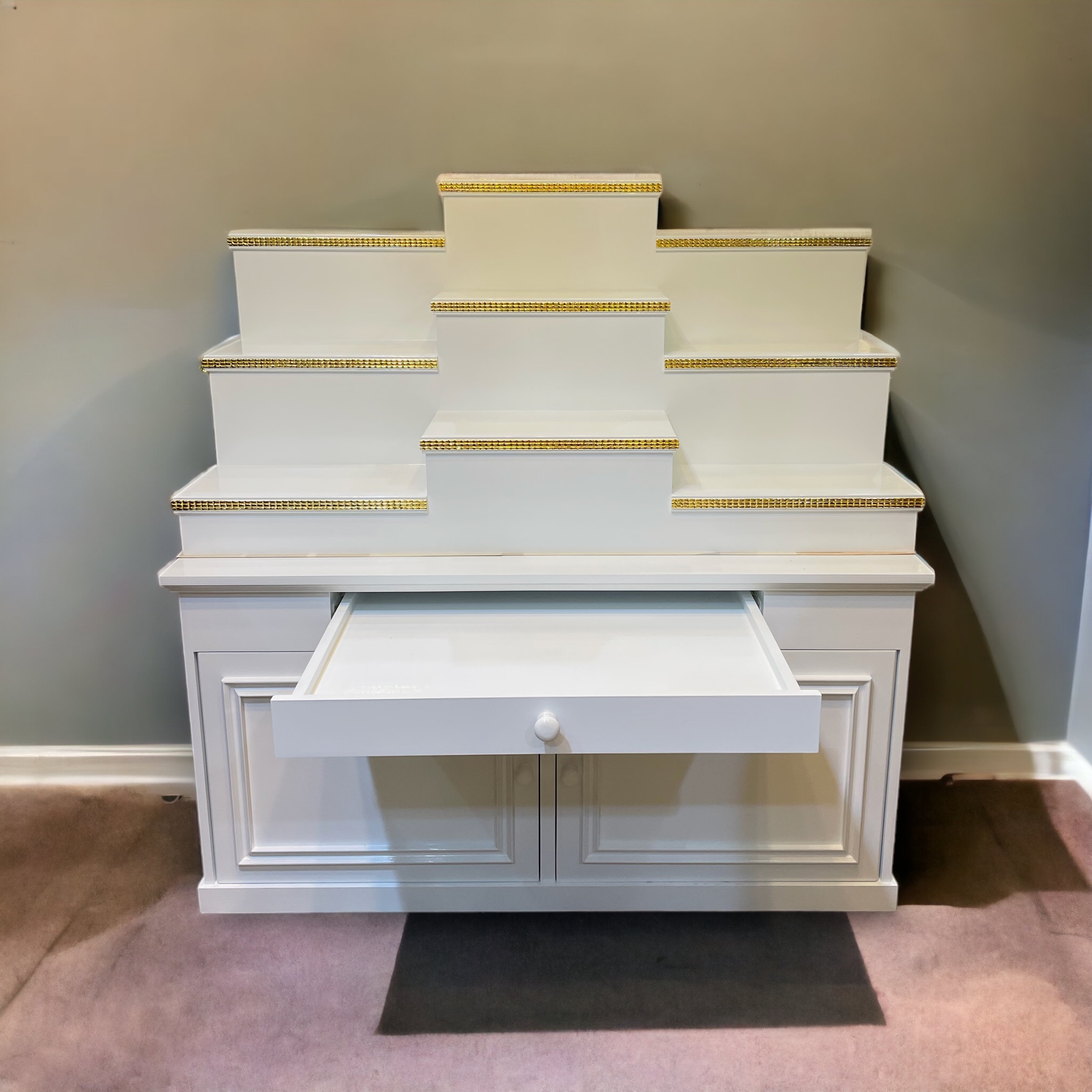 ตู้พระแบบสูง 9x8 ขั้นบันได 9 ขั้น พิกุลขาว