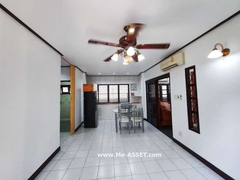 ให้เช่าบ้านเดี่ยว ถ.สุขุมวิท 105 ซ.ลาซาล 37 แขวงบางนา เขตบางนา กรุงเทพ หลังริม / 2 ชั้น 42 ตารางวา