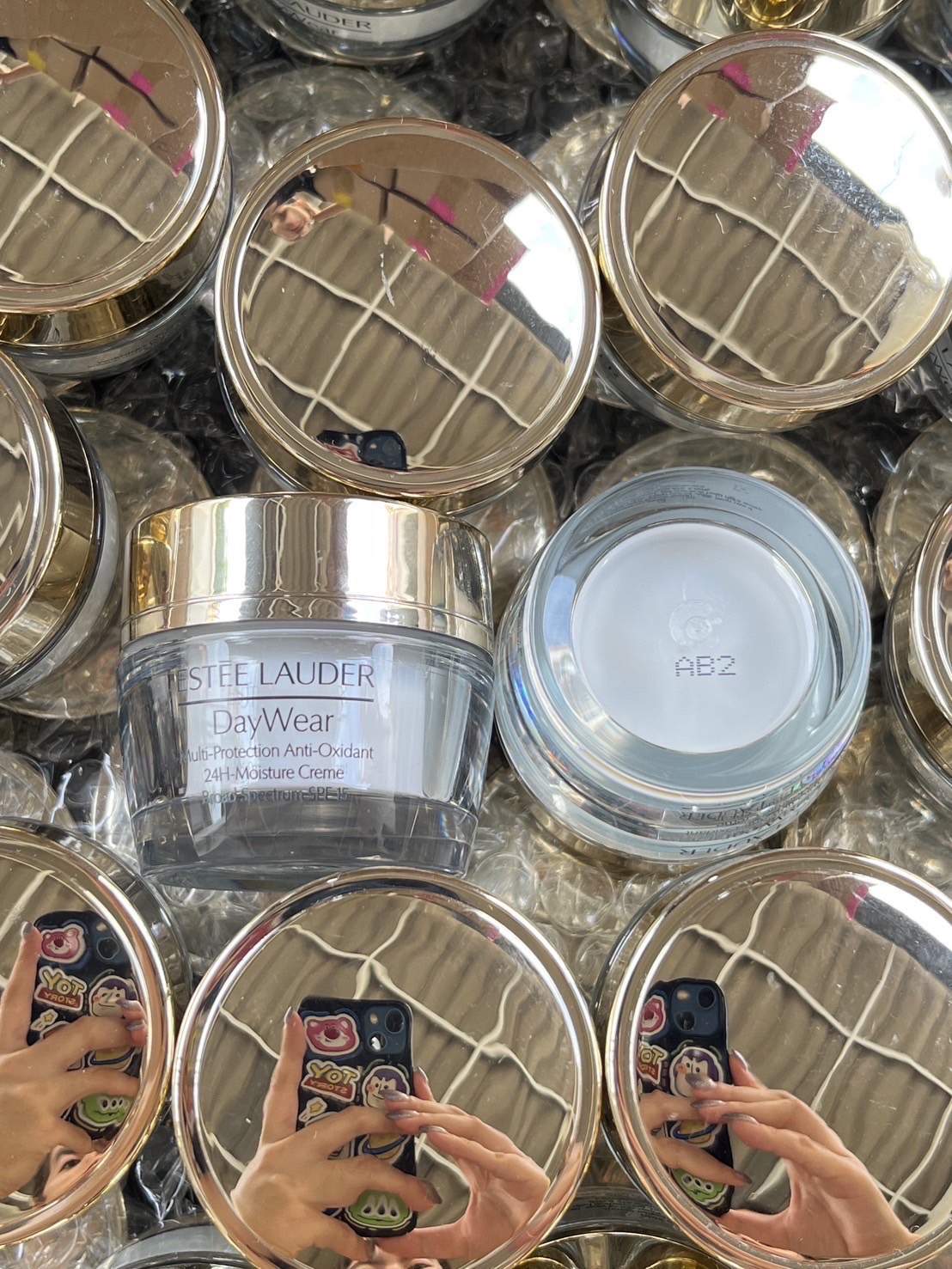 Estee Lauder DayWear Multi-Protection Anti-Oxidant 24-H Moisture Creme, SPF15 ขนาด 15ml. ครีมบำรุงกลางวัน ของแท้ ขนาดทดลอง