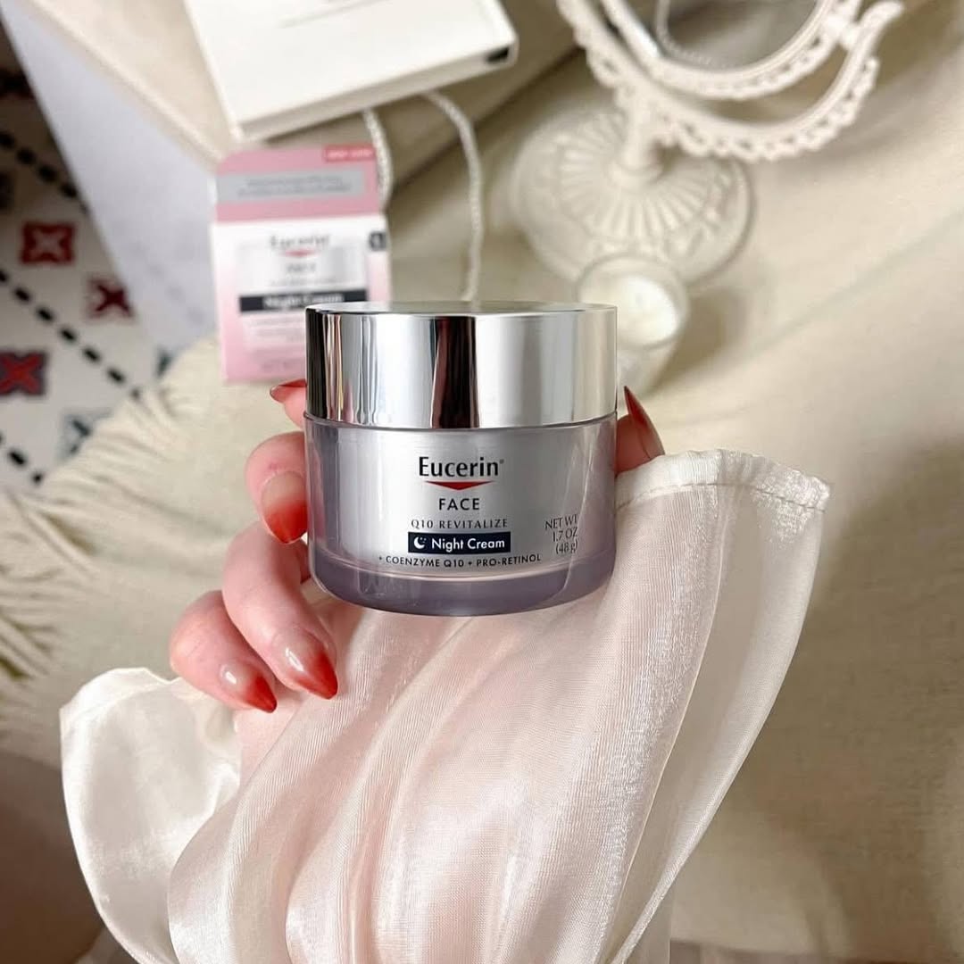 ครีมกลางคืน Eucerin Face Q10 Revitalize Night Cream + Coenzyme (Pro-Retinol for all skin type) 48g.