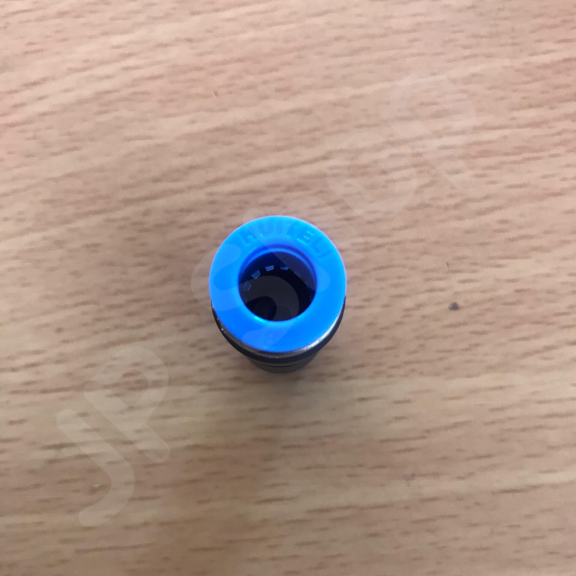 ข้อต่อลม PG 6-4 มม.-ต่อตรง ฟิตติ้งสายลม 6 ลด 4 มม. #6004