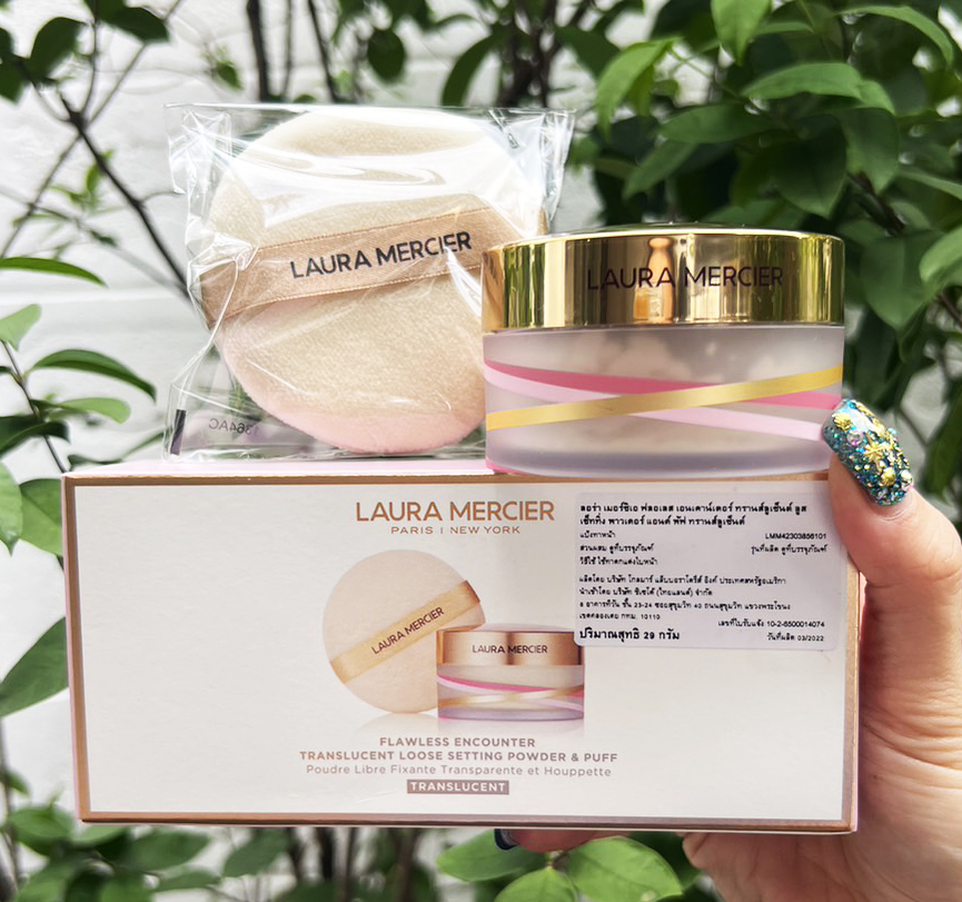 Laura Mercier Loose Setting Powder Translucent 29g. and Velour Puff แป้งฝุ่นโปรงแสงสำหรับทุกสีผิว