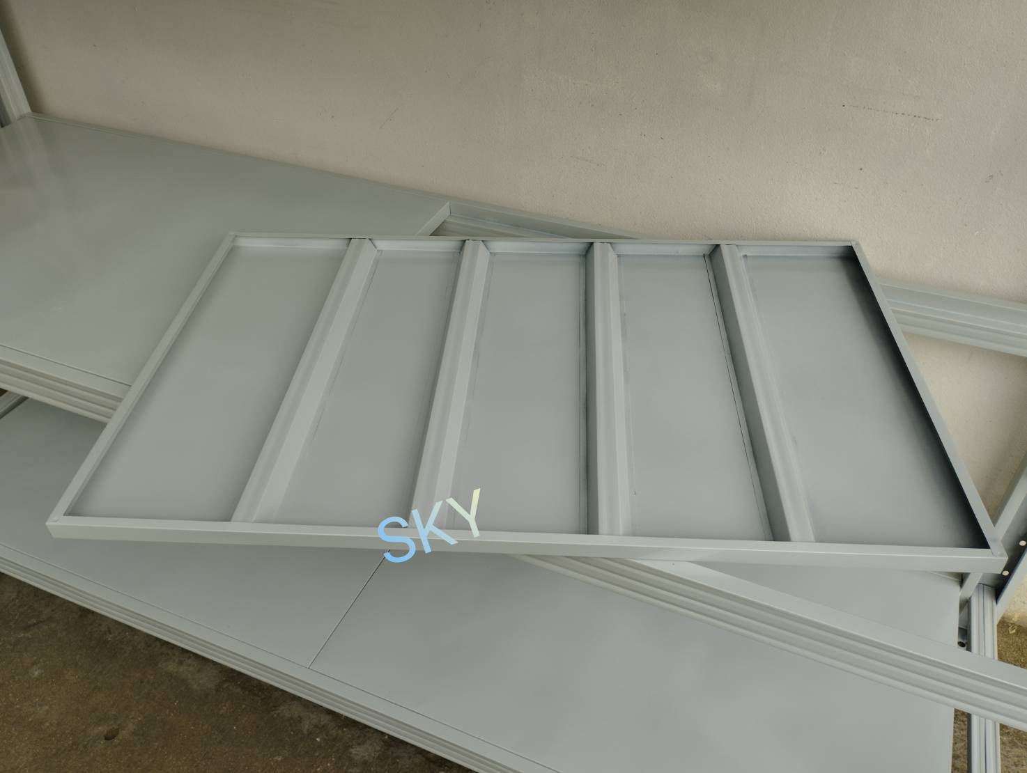 ชั้นวางสินค้า ชั้นวางของ ชั้นเหล็ก รุ่น HJ4-152062 สีเทาขาว