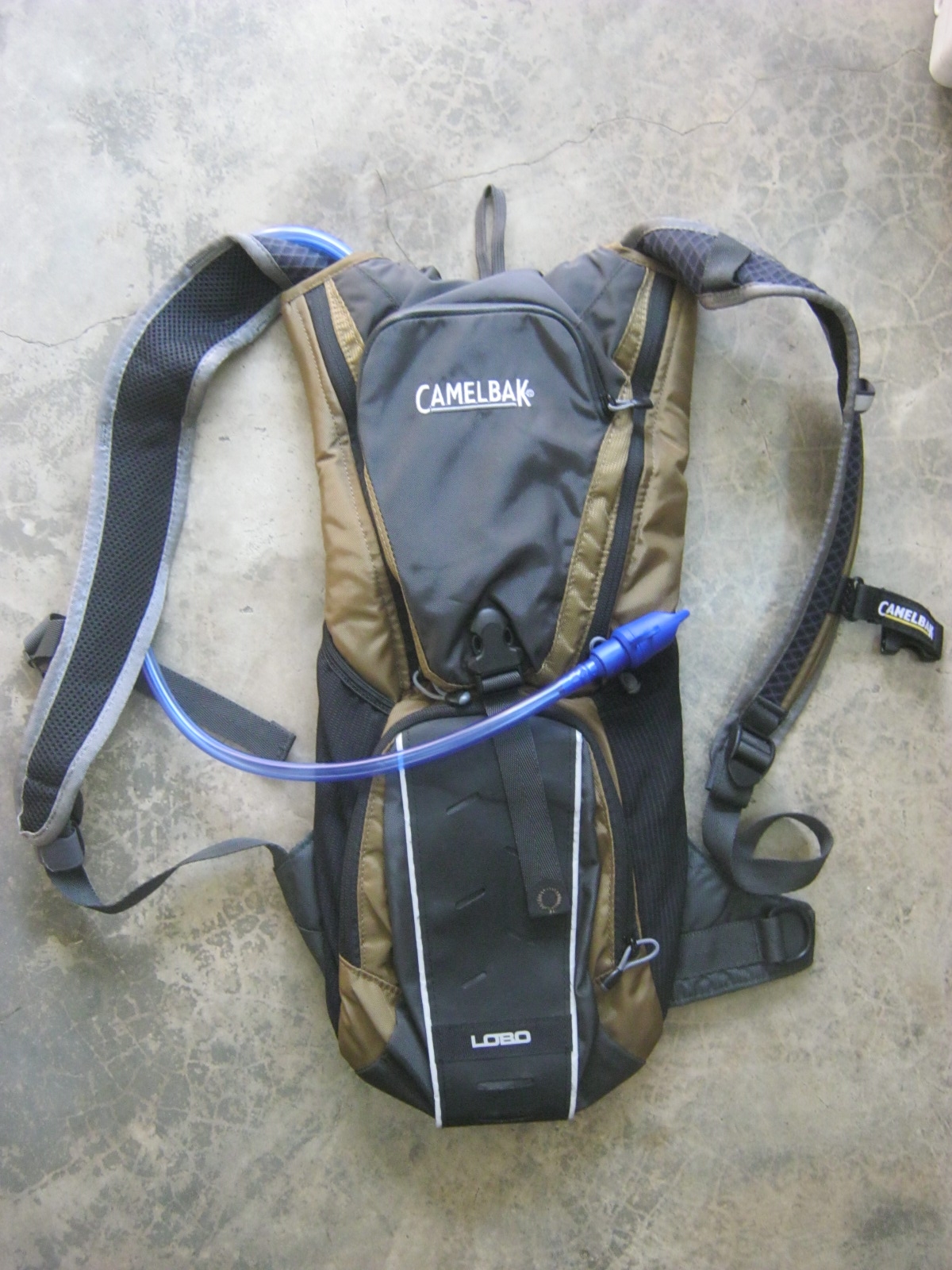 ขายแล้ว เป้น้ำ CamelBak 2ลิตร มือสอง ถุงน้ำใหม่