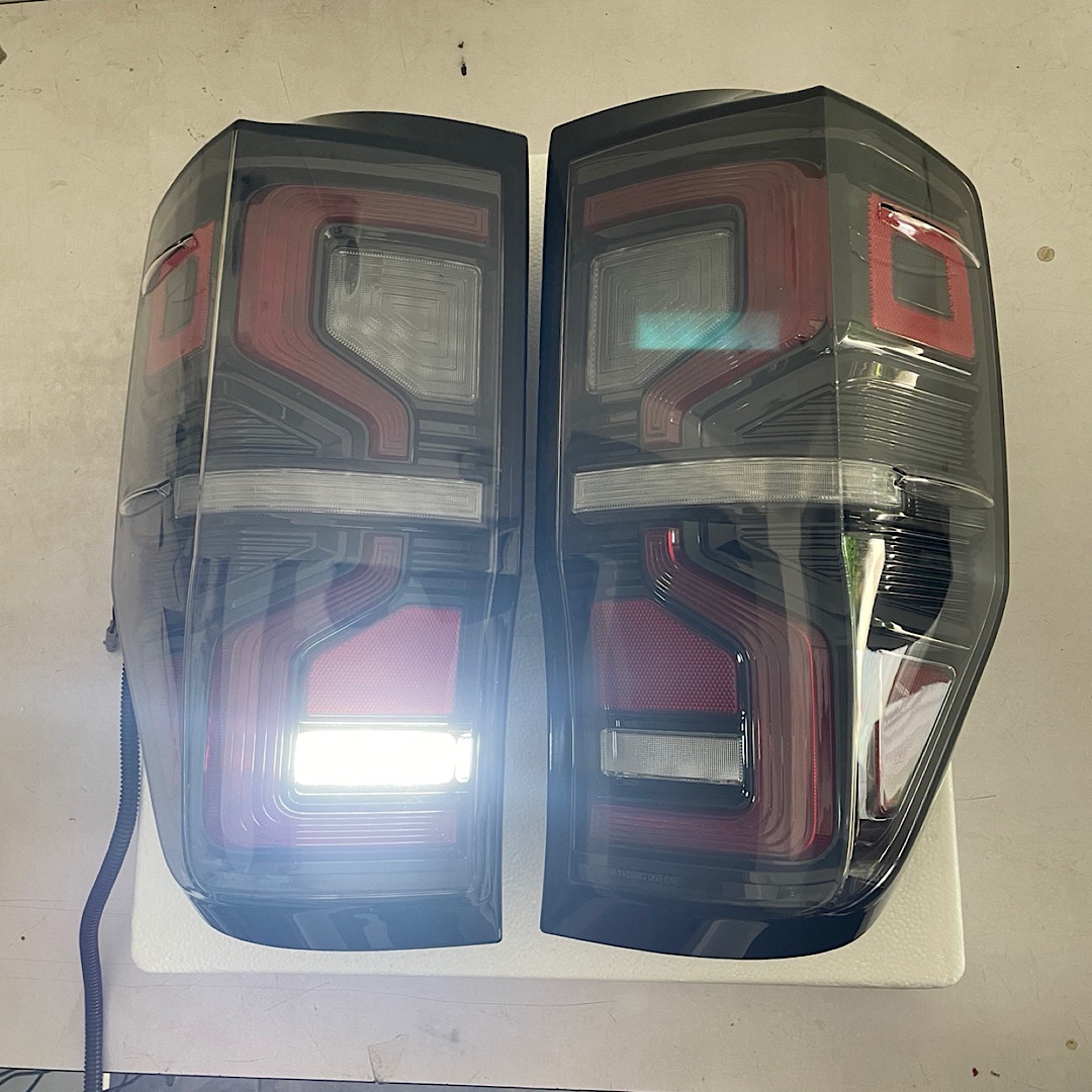 ไฟท้าย โคมไฟท้ายฟอร์ดเรนเจอร์ Ford Ranger 2012-2021 รุ่น NextGen Style