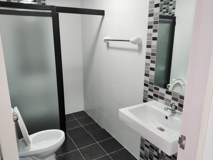 ขายทาวน์เฮ้าส์ ม.บ้านฟ้ากรีนเนอรี่ ปิ่นเกล้า สาย 5 ถ.บรมราชชนนี ต.บางเตย อ.สามพราน นครปฐม ใกล้เซ็นทรัลศาลายา / พื้นที่ 2 ชั้น 20 ตารางวา