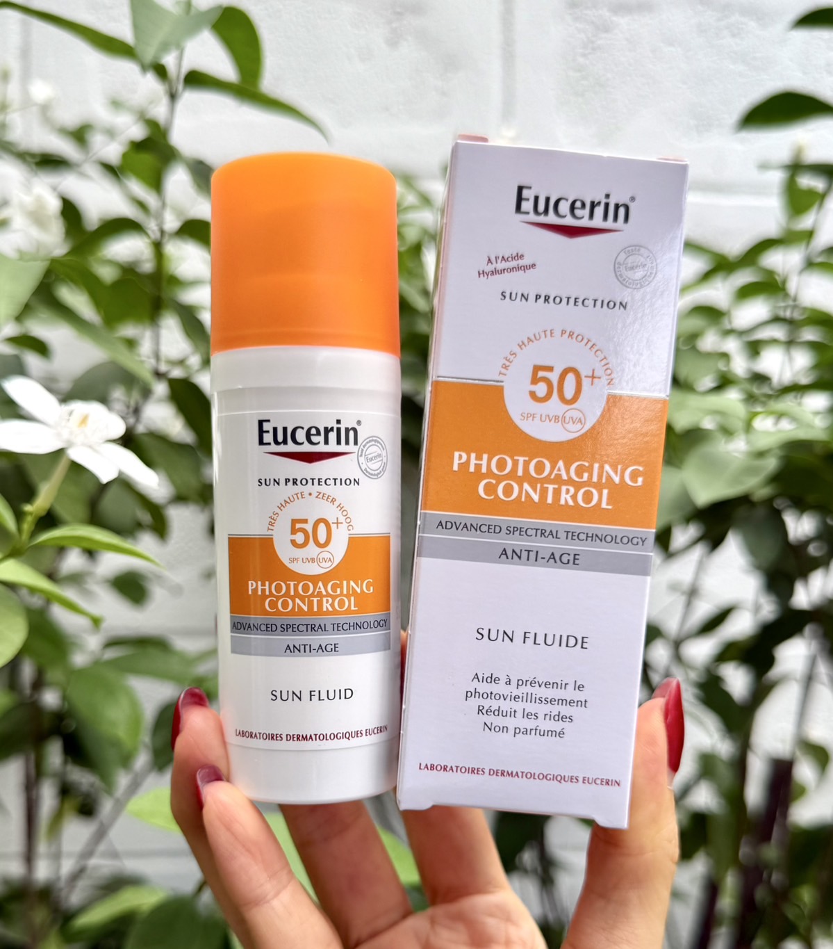 Eucerin PhotoAging Control Sun Fluid SPF 50+ 50ml. ครีมกันแดดสูตรบางเบาช่วยลดเลือนริ้วรอย