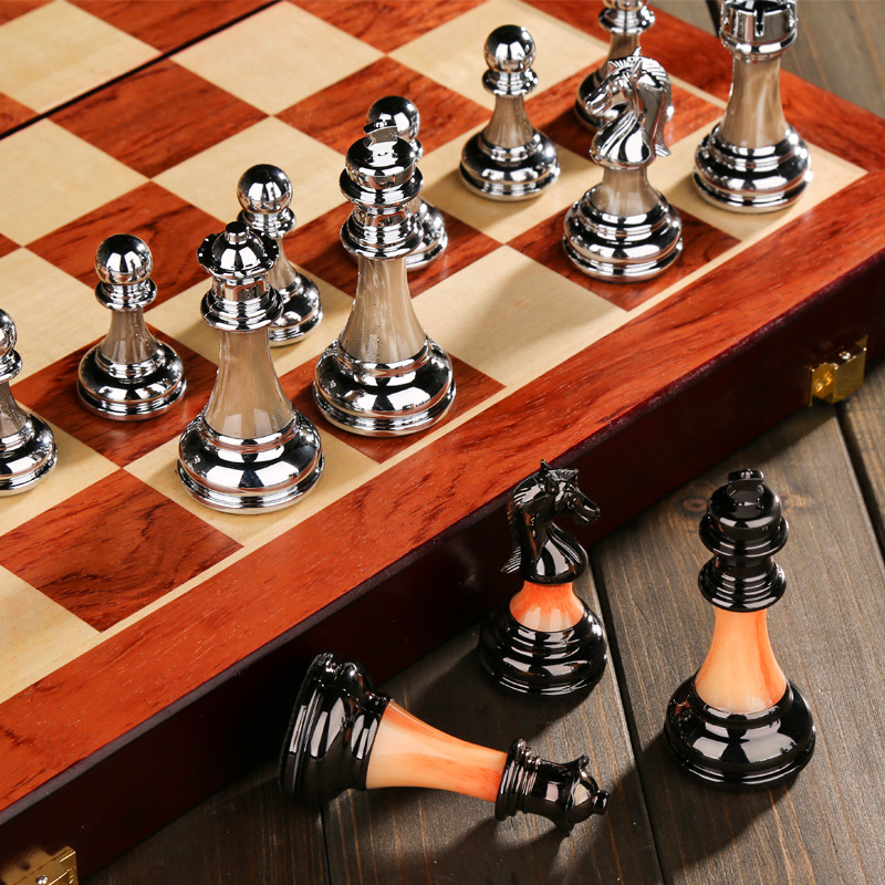 ชุดหมากรุกสากลไม้พับ (ตัวAcrylic & Metal) Wooden Chess Set