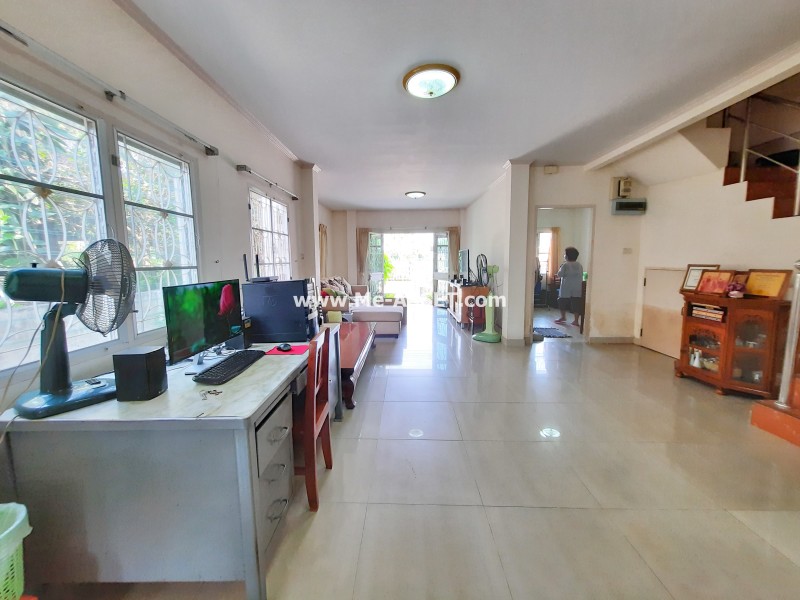 ขายบ้านแฝด ม.พิชญธารา ศาลายา ถ.เลียบคลองมหาสวัสดิ์ ต.ศาลายา อ.พุทธมณฑล นครปฐม ใกล้ ม.มหิดล / พื้นที่ 2 ชั้น 54.3 ตารางวา