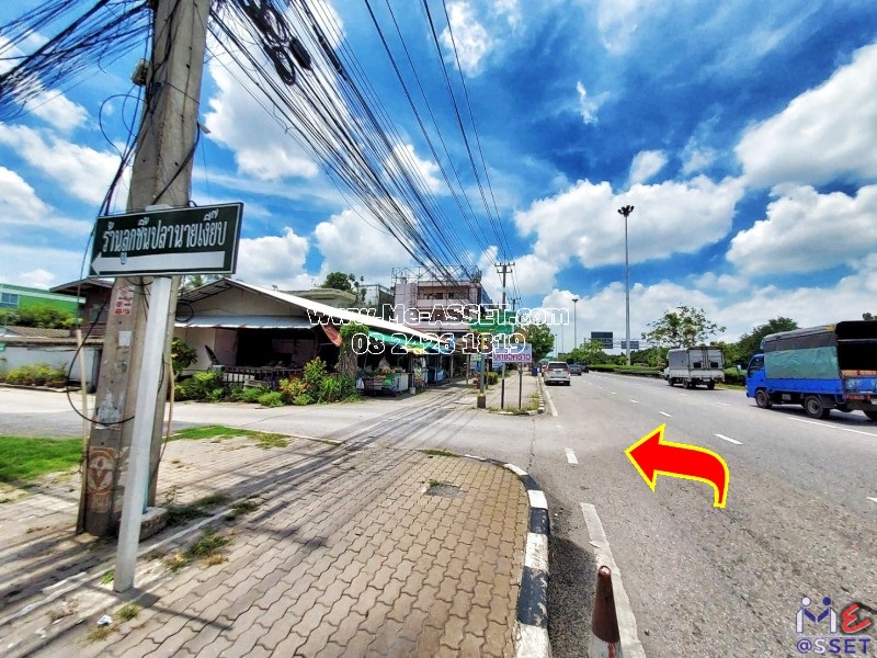 ขายที่ดินพร้อมสิ่งปลูกสร้าง บ้านชั้นเดียว ย่าน พุทธมณฑลสาย 4, ทวีวัฒนา อักษะ : ศาลายา ซอย 17 ใกล้ร้านก๊วยเตี๋ยวนายเงี๊ยบ : 134 ตารางวา