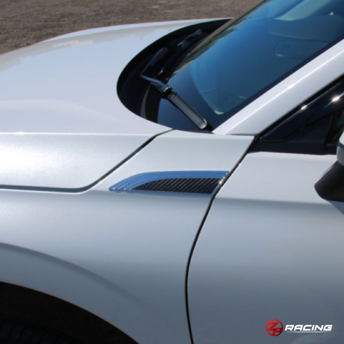 คิ้วตกแต่งแก้มหน้า Honda HR-V e:HEV (RV)