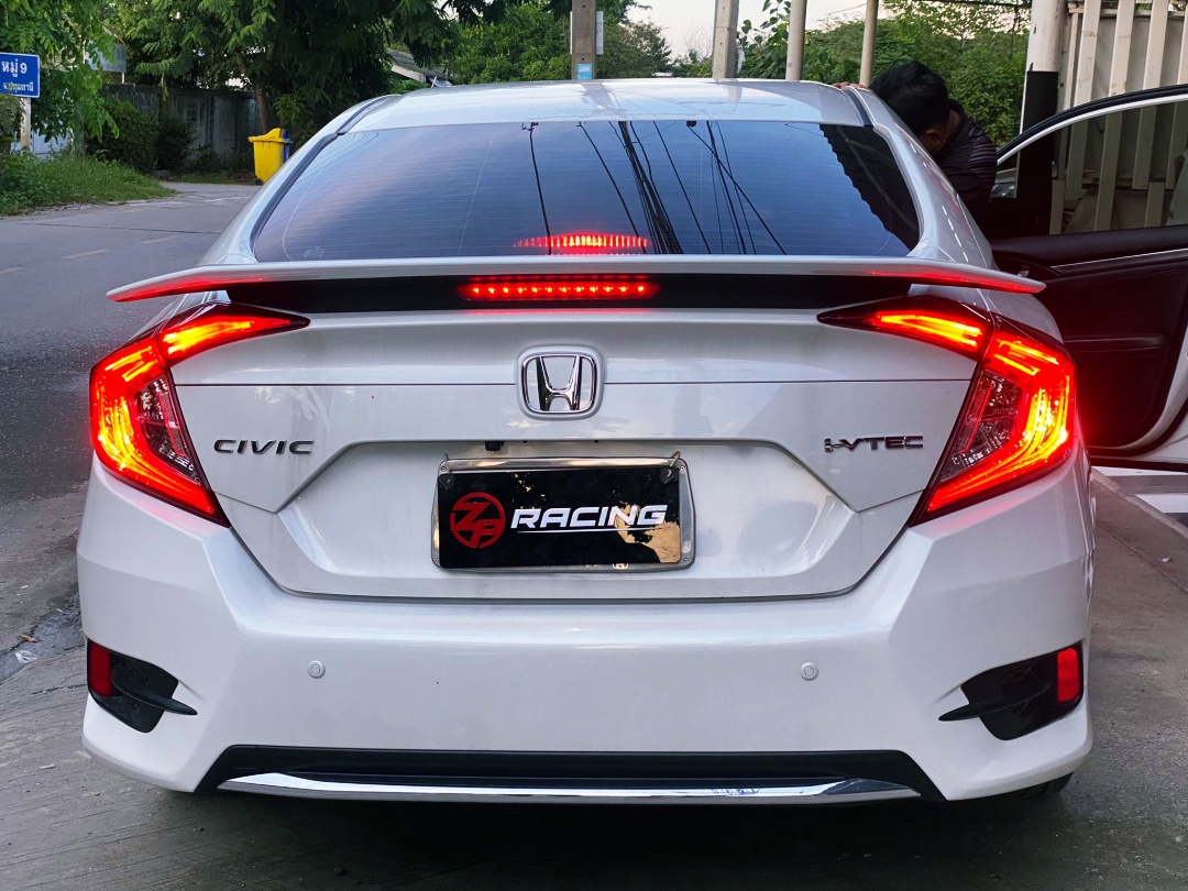 สปอยเลอร์ RS สำหรับ CIVIC FC พร้อมไฟเบรก LED รับประกันงานติดตั้ง 5 ปี