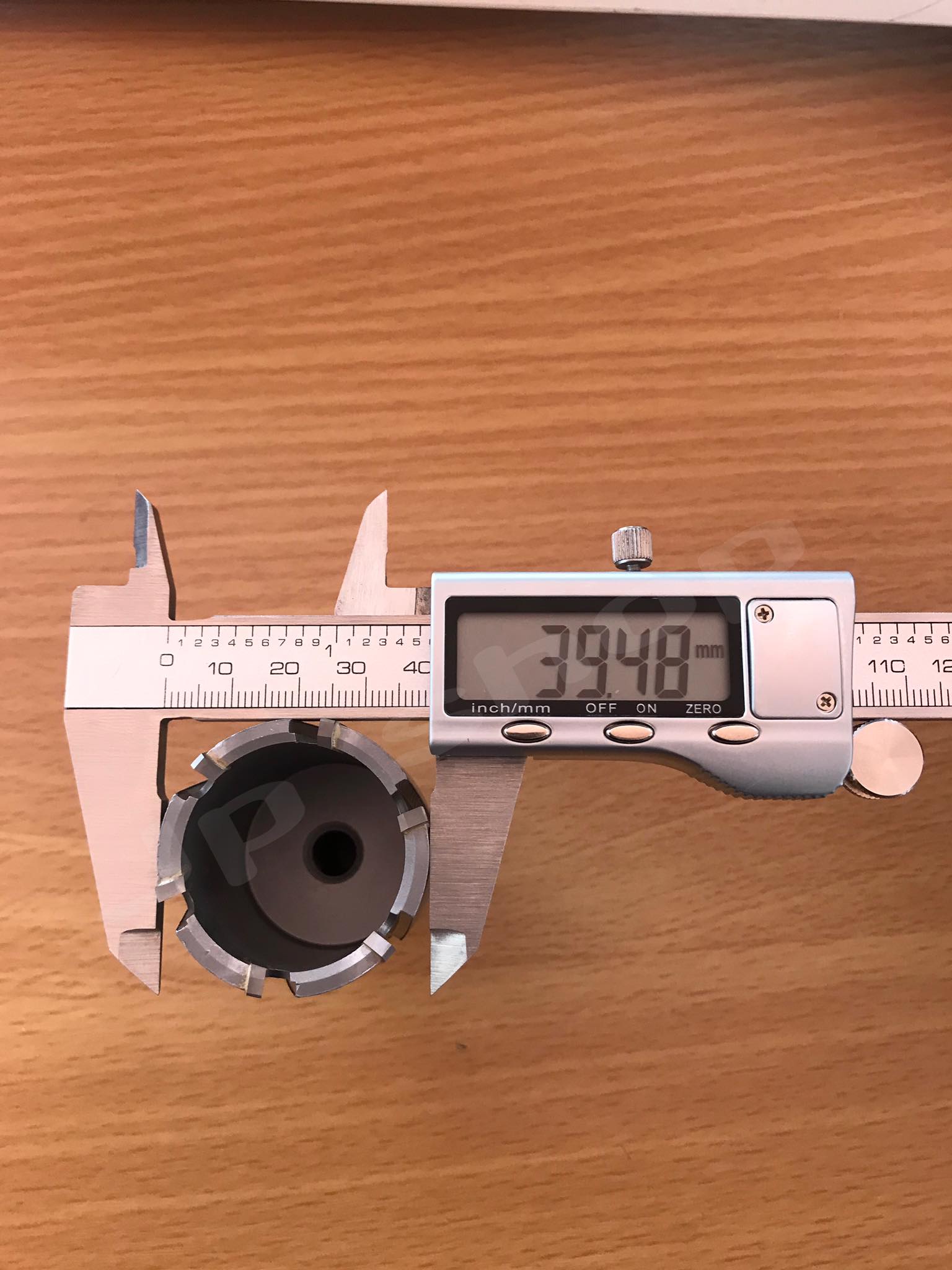 ดอกสว่านเจ็ทบอส แบบโฮลซอว์คาร์ไบสำหรับเจาะเหล็กหนา ด้วยสว่านแม่เหล็กไฟฟ้า ขนาด40*35 มม. #4035