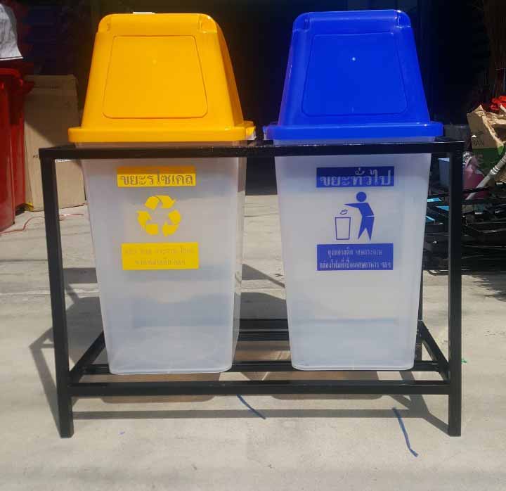 แท่นวางถังขยะ 60 ลิตร 2 ช่อง ไม่มีป้ายแผงหลัง