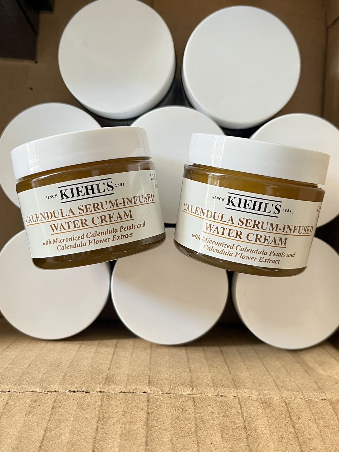 (1กระปุก) Kiehl's Calendula Serum-Infused Water Cream 50ml. วอเตอร์ครีม สำหรับผิวแห้ง และผิวขาดน้ำ