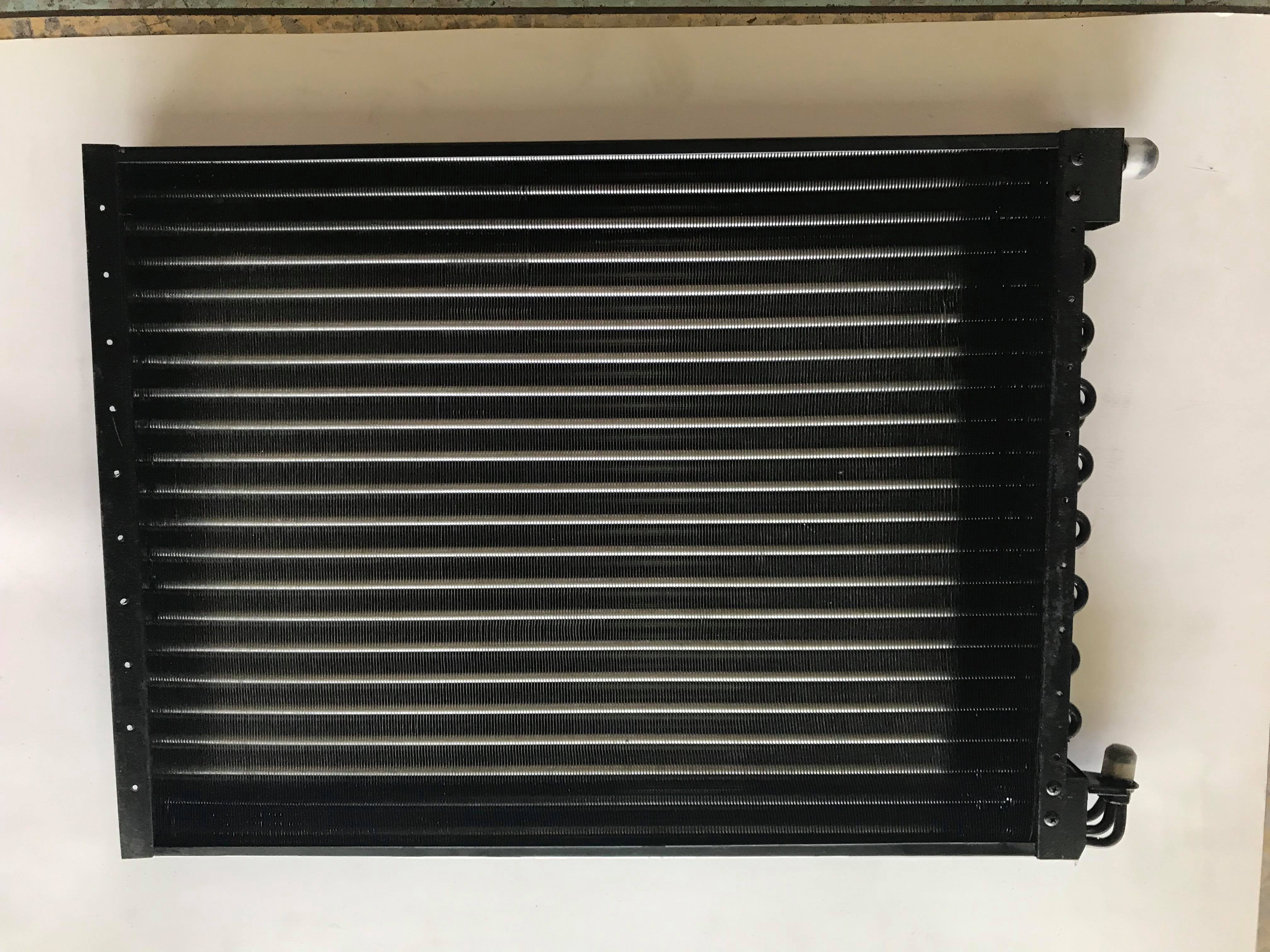 แผงแอร์ ขนาด 18x25 นิ้ว ท่อน้ำยา 3 แถว CD0044 มาพร้อมโครงพัดลม 10 นิ้ว 2 ช่อง ตะแกรงกันหิน 1 แผ่น เนื้อแผงอะลูมิเนียม ระบายความร้อนได้ดีเยี่ยม ใส่กับรถตู้หัวจรวด หรือรถตู้ทั่วไป หรืองานดัดแปลง อะไหล่ แอร์ รถยนต์ Car air conditioner spare parts