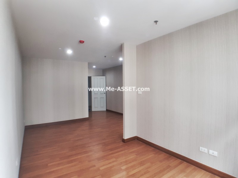 ขายคอนโด รีเจ้นท์โฮม บางซ่อน เฟส27 ถ.กรุงเทพ-นนทบุรี แขวงบางซื่อ เขตบางซื่่อ กรุงเทพ / พื้นที่ 28.32 ตารางเมตร