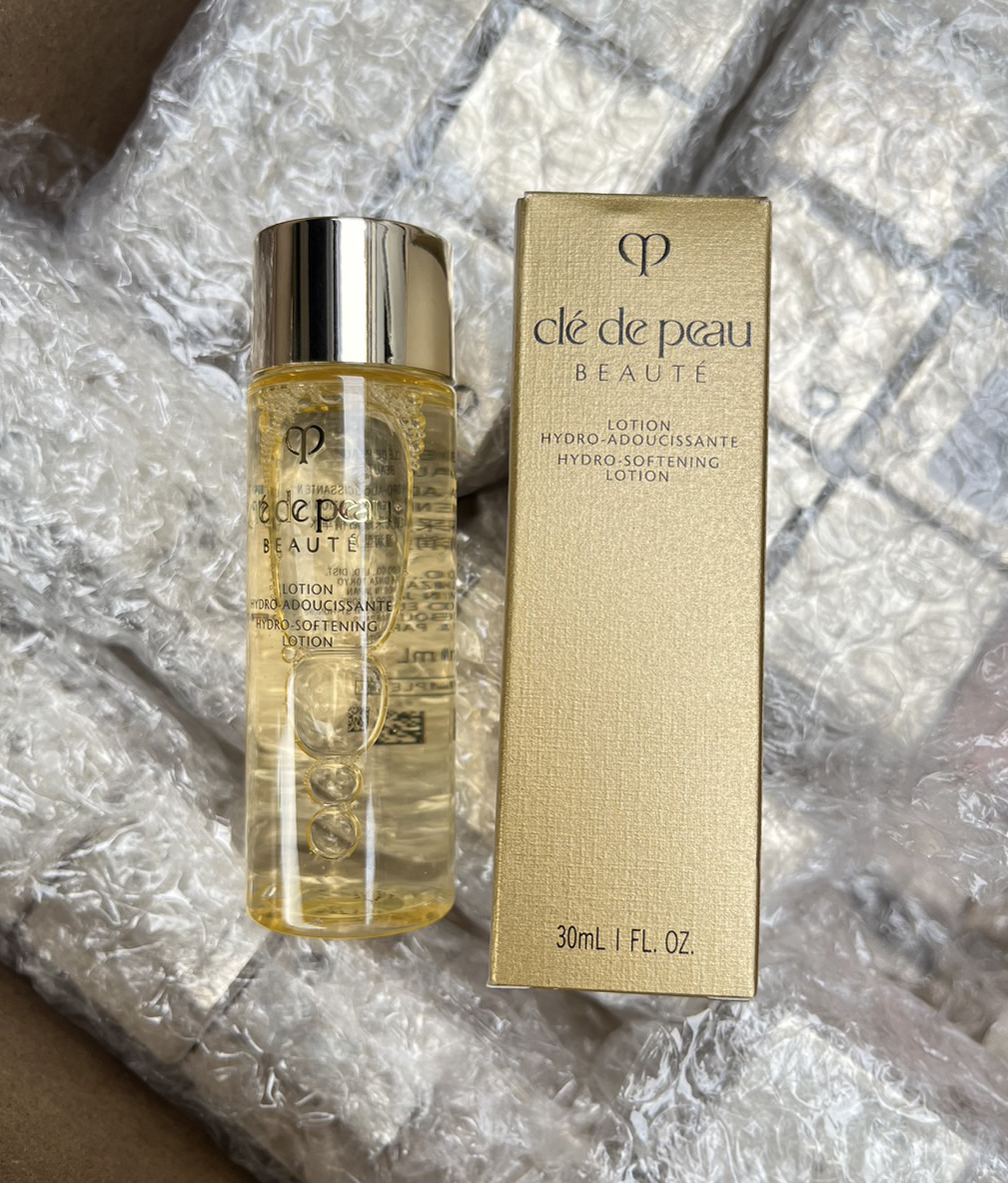 Cle De Peau Beaute Hydro-Softening Lotion 30ml. โลชั่น