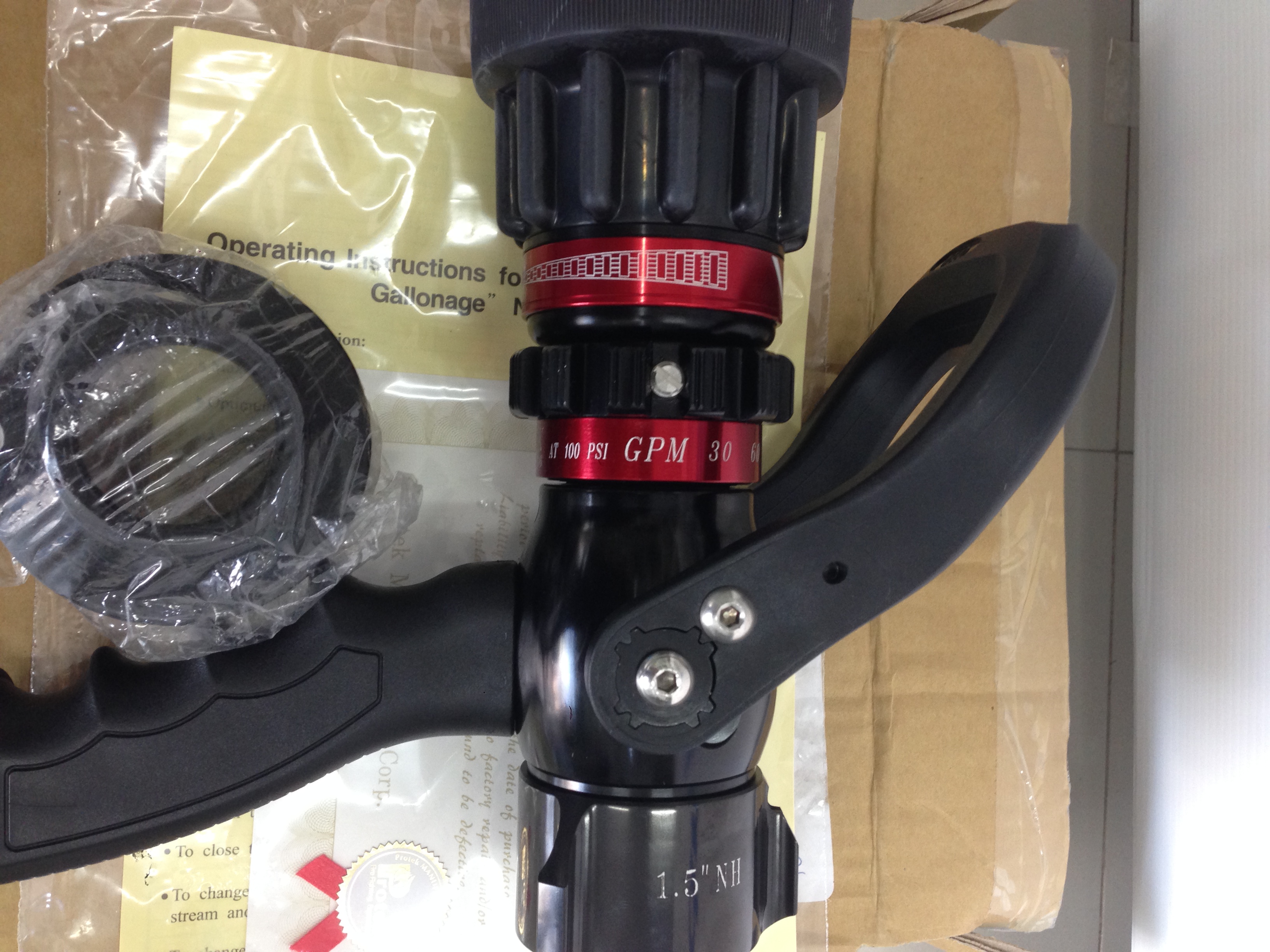 หัวฉีดน้ำดับเพลิง แบบไร้แรงสะท้อน ด้ามปืน PROTEK 366